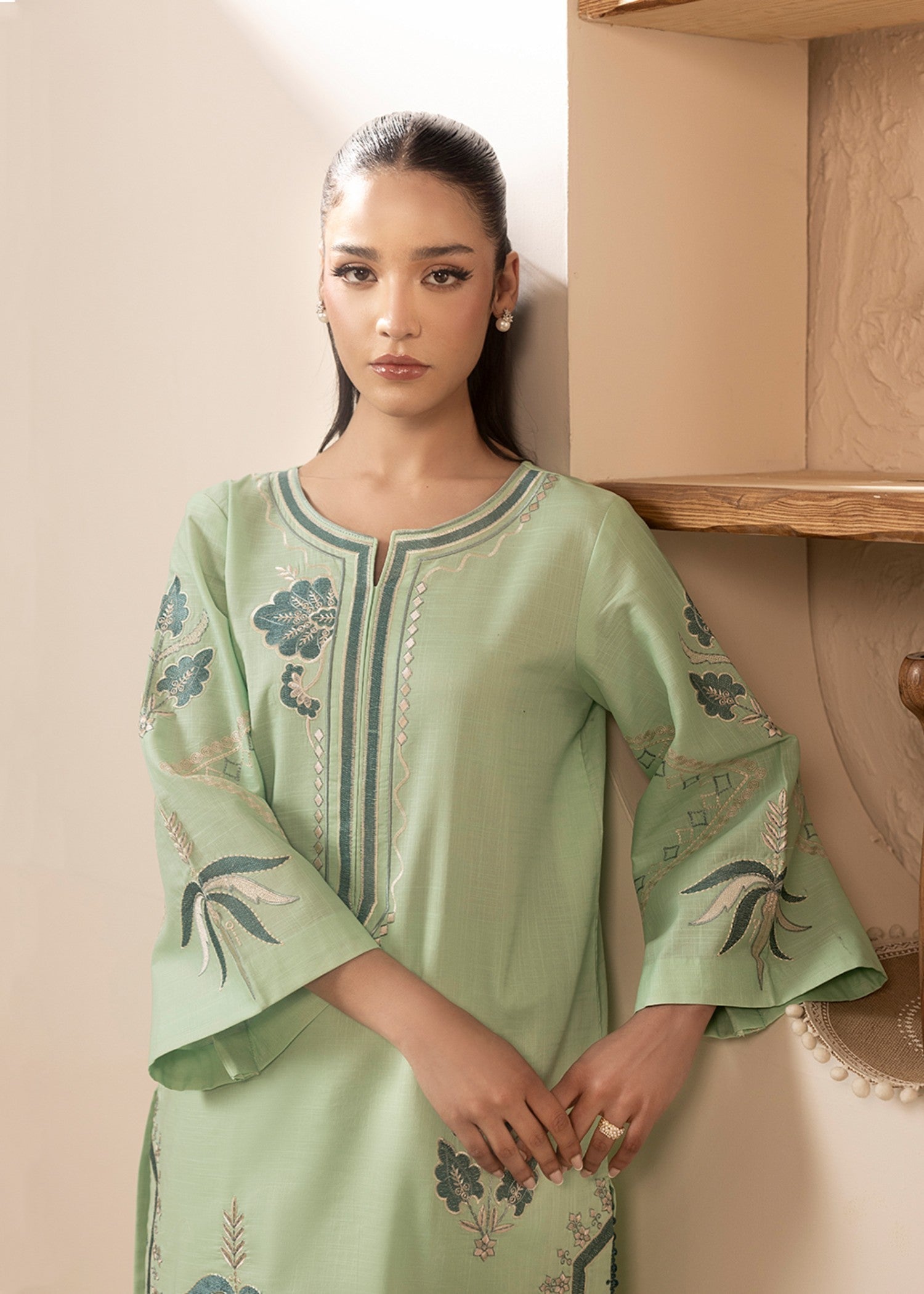 Cinq Apparel Mint Women 2pcs