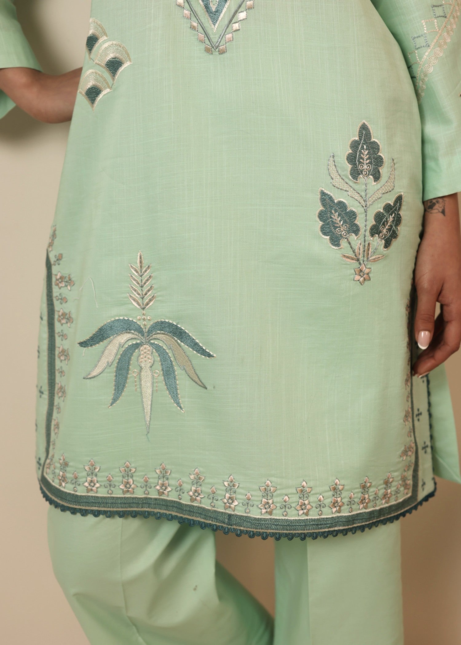 Cinq Apparel Mint Women 2pcs