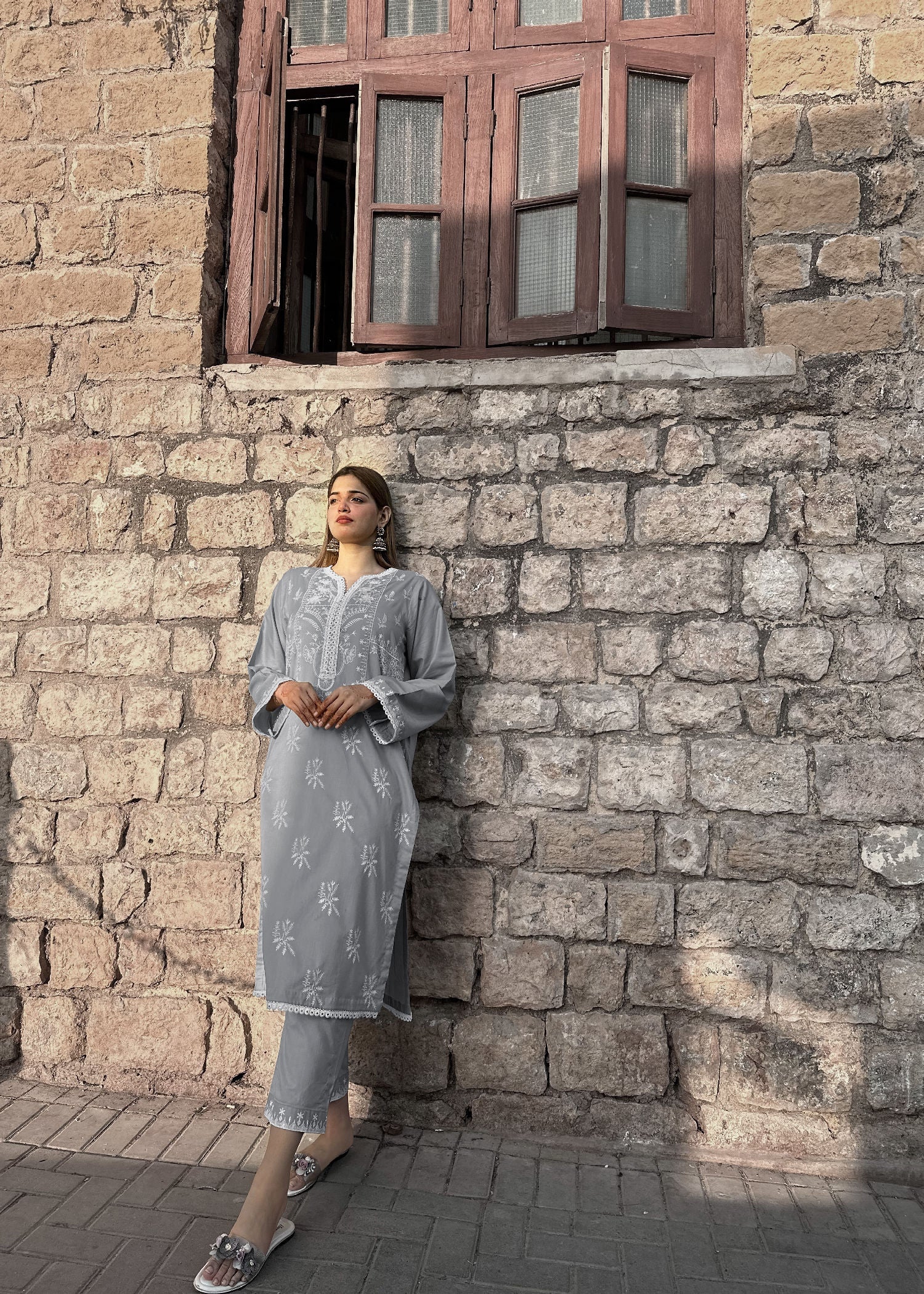 Bareeq Outfits MAAHIRU Women 2pcs