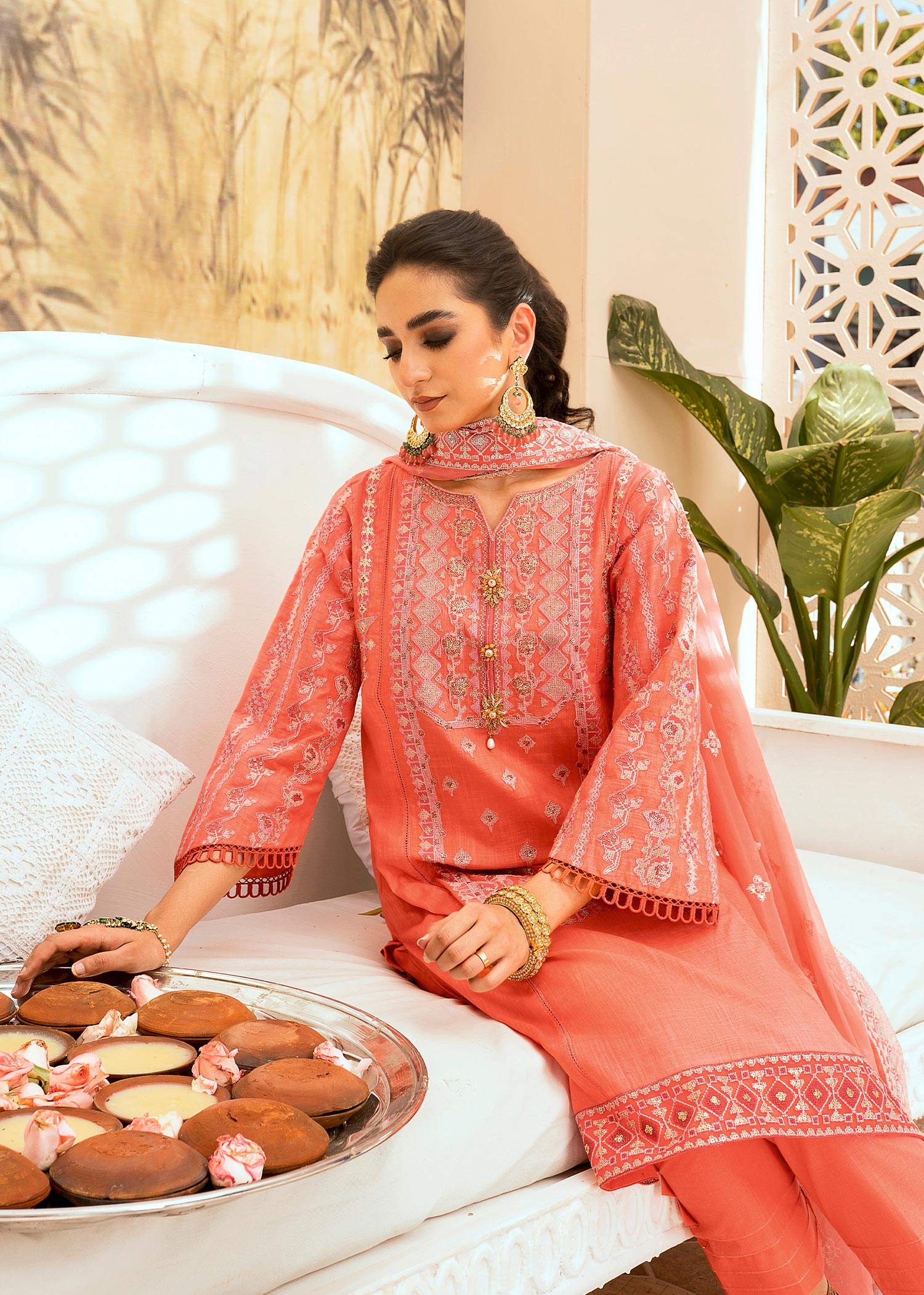 Shurooq Chambeli Women