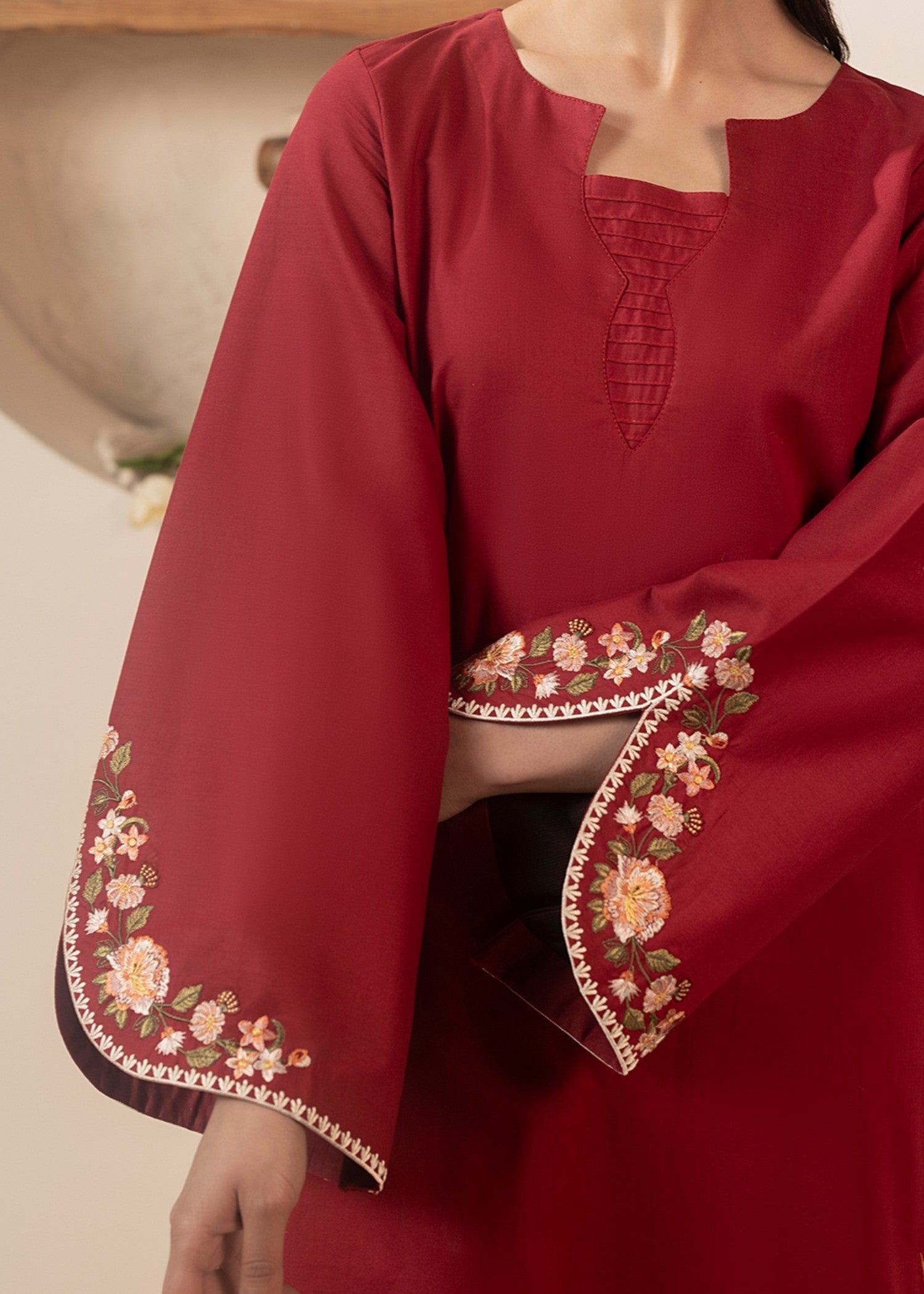 Cinq Apparel Cranberry Women 2pcs