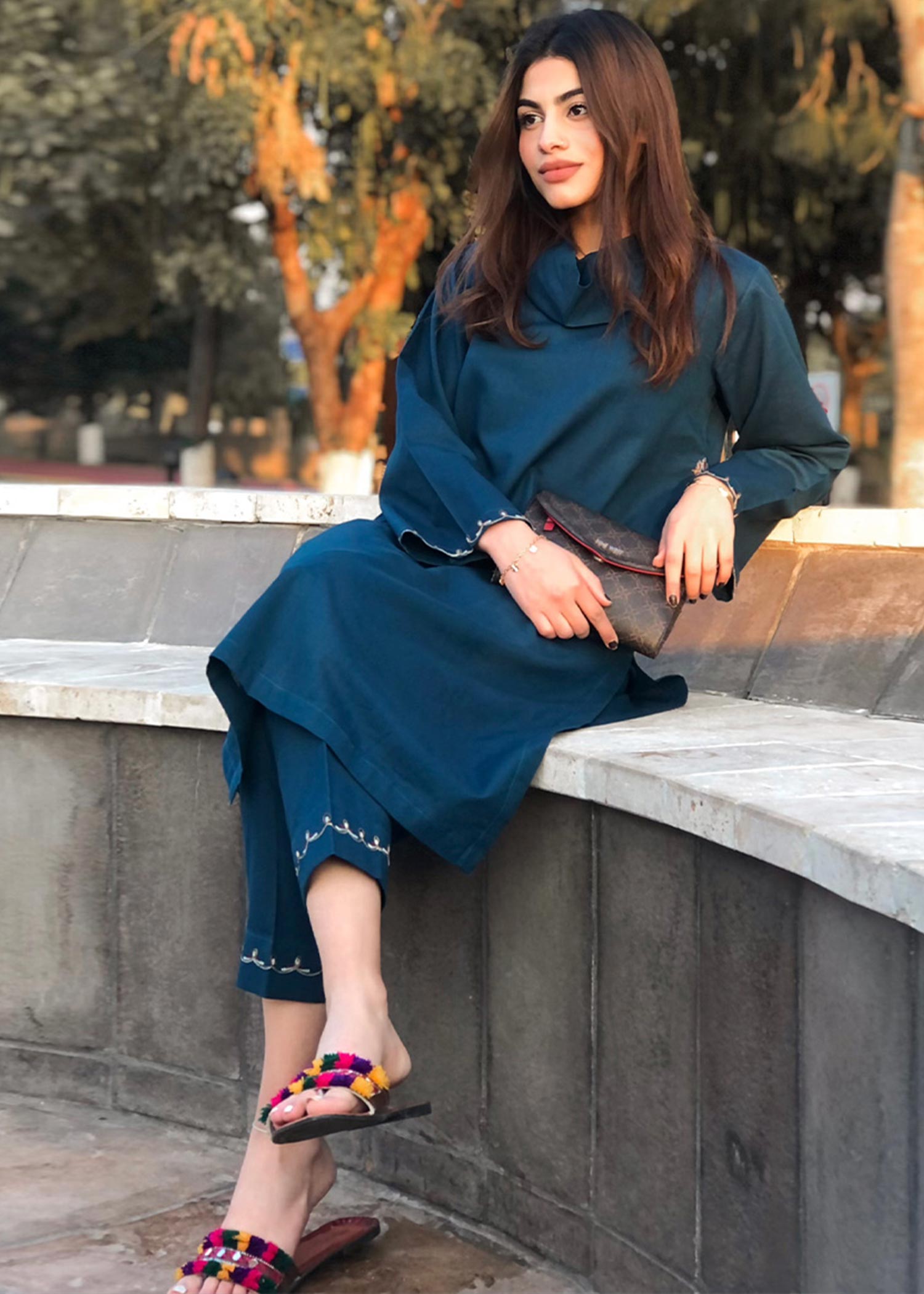 Aks-e-Jahan Teal Peony suit Women 2pcs