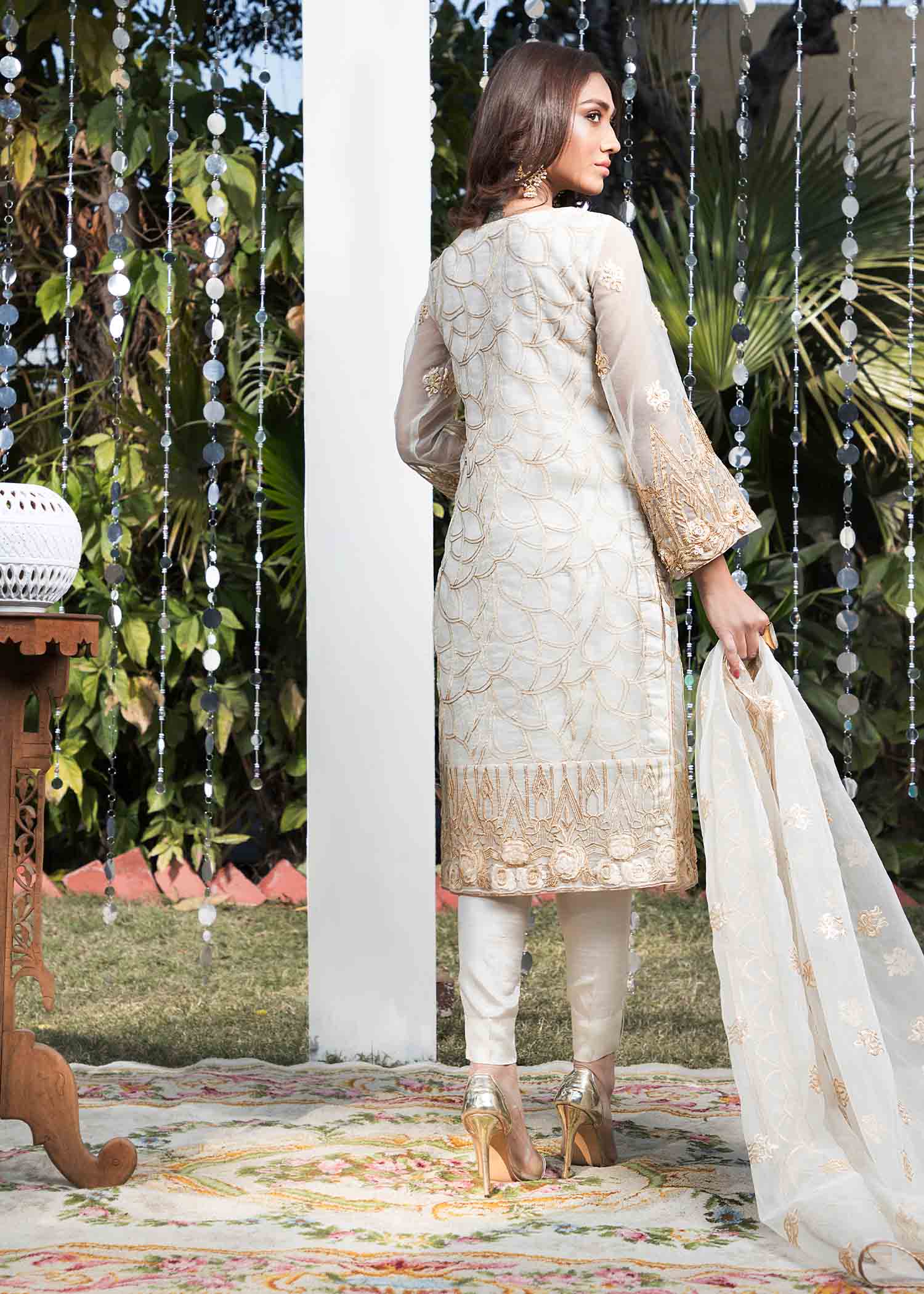 Laleen Ivory Gold Women 3pcs