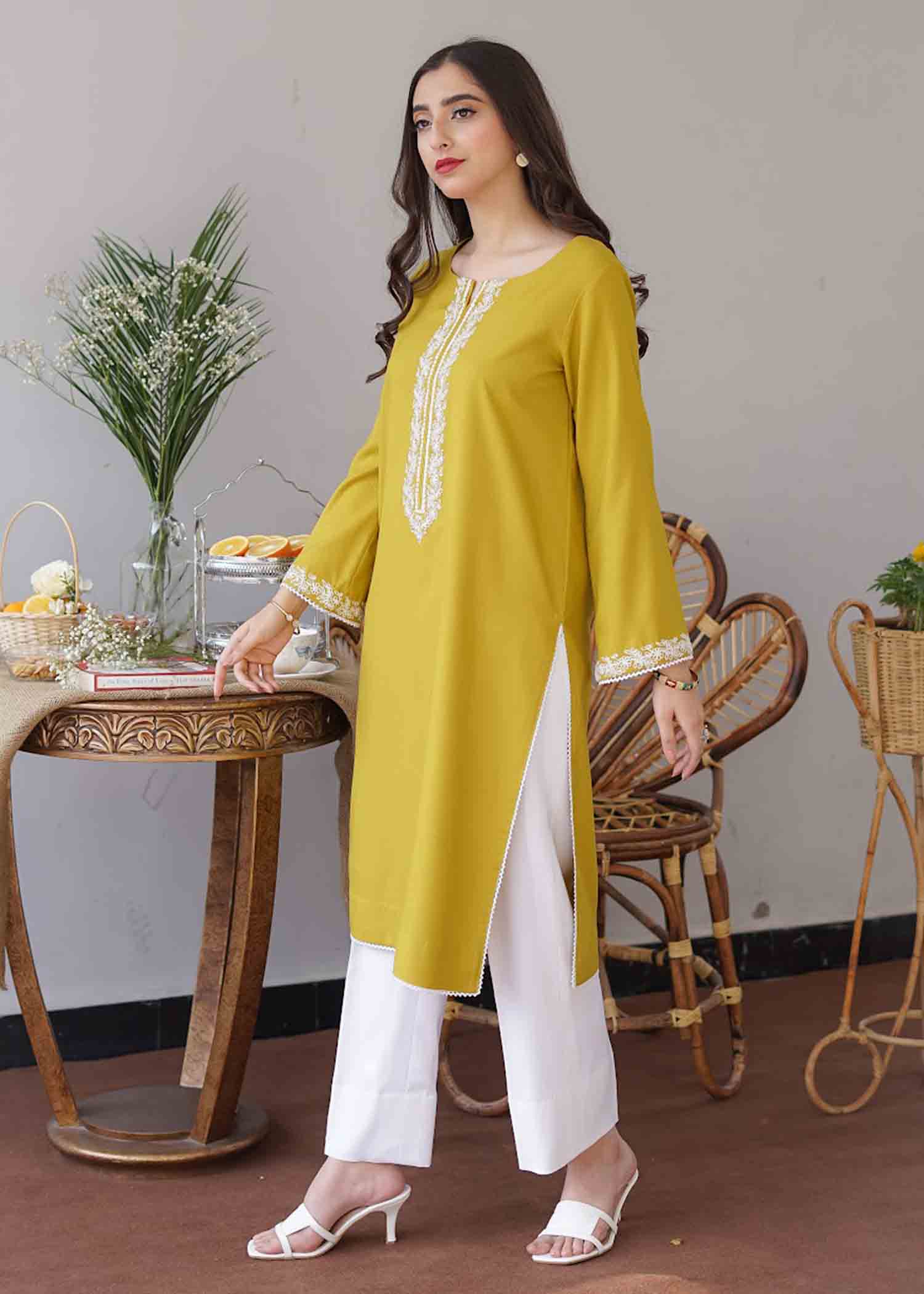 Aisling By Nirmal Lime Women 2pcs