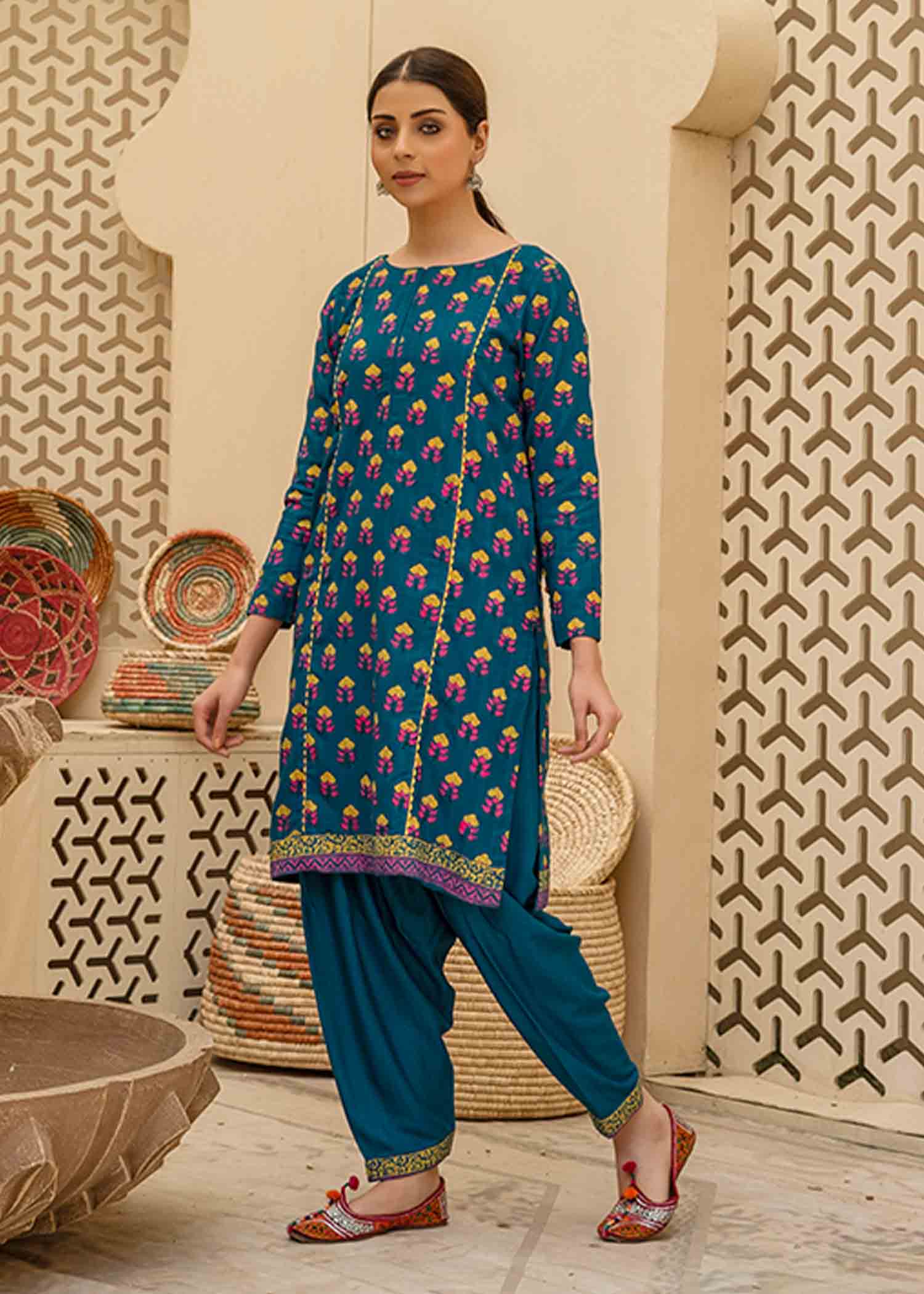 Afifa Iftikhar Naqsh D032BLU Women 2pcs
