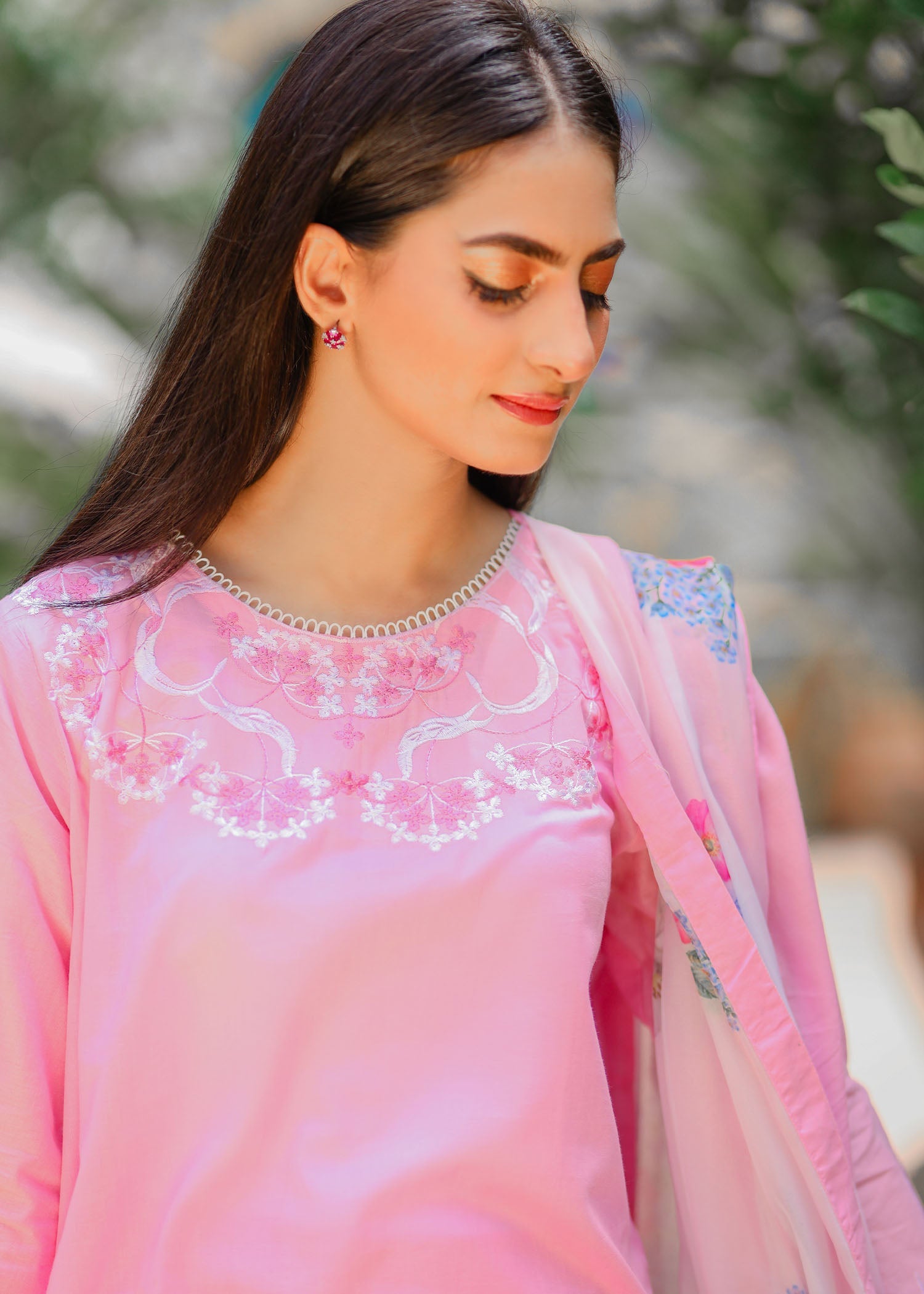 Bareeq Outfits Bahaar Women 3pcs