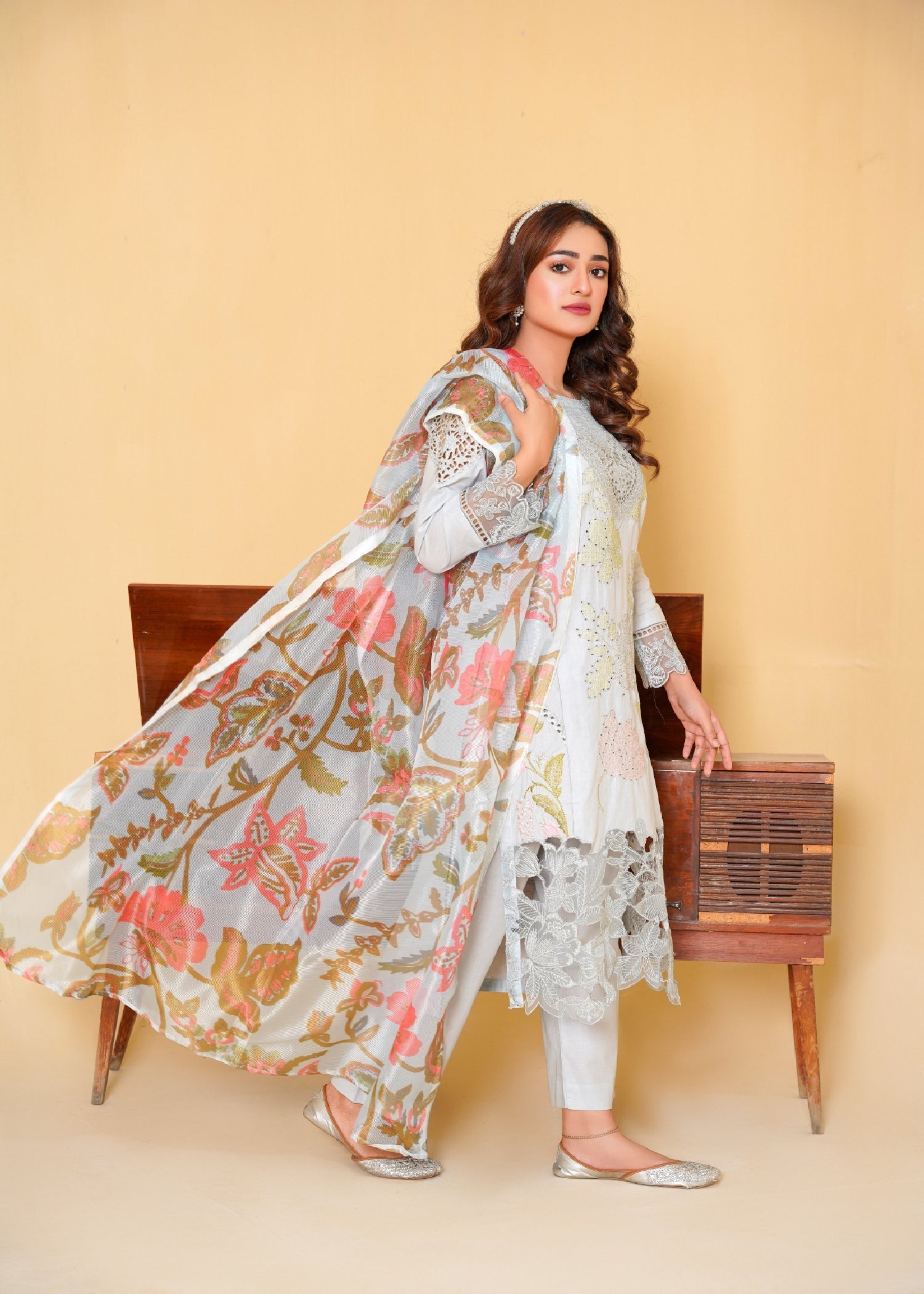 Azhar & Farukh AAINAA Women 3pcs