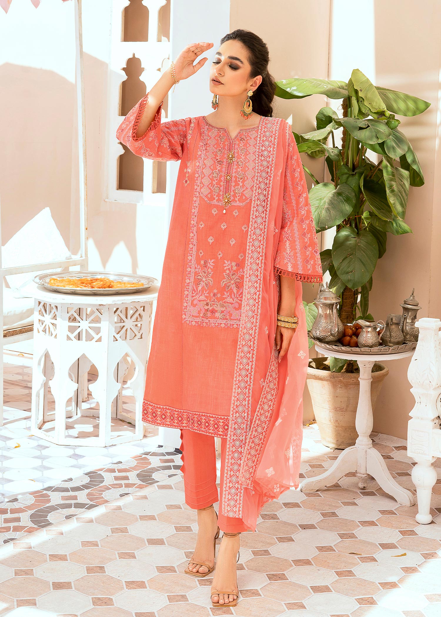 Shurooq Chambeli Women