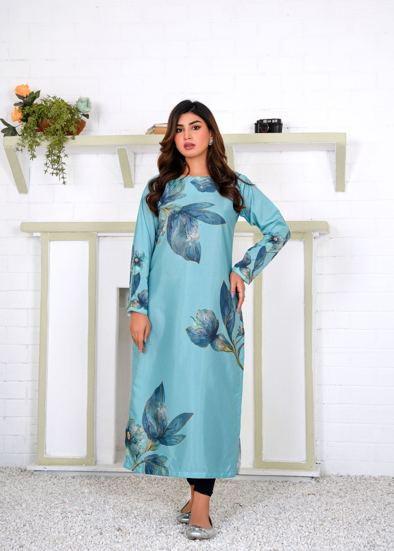 Athena Apparels Jada: Pacific Blue Color Long Shirt With A Touch Of Flower 387 Women 1pcs