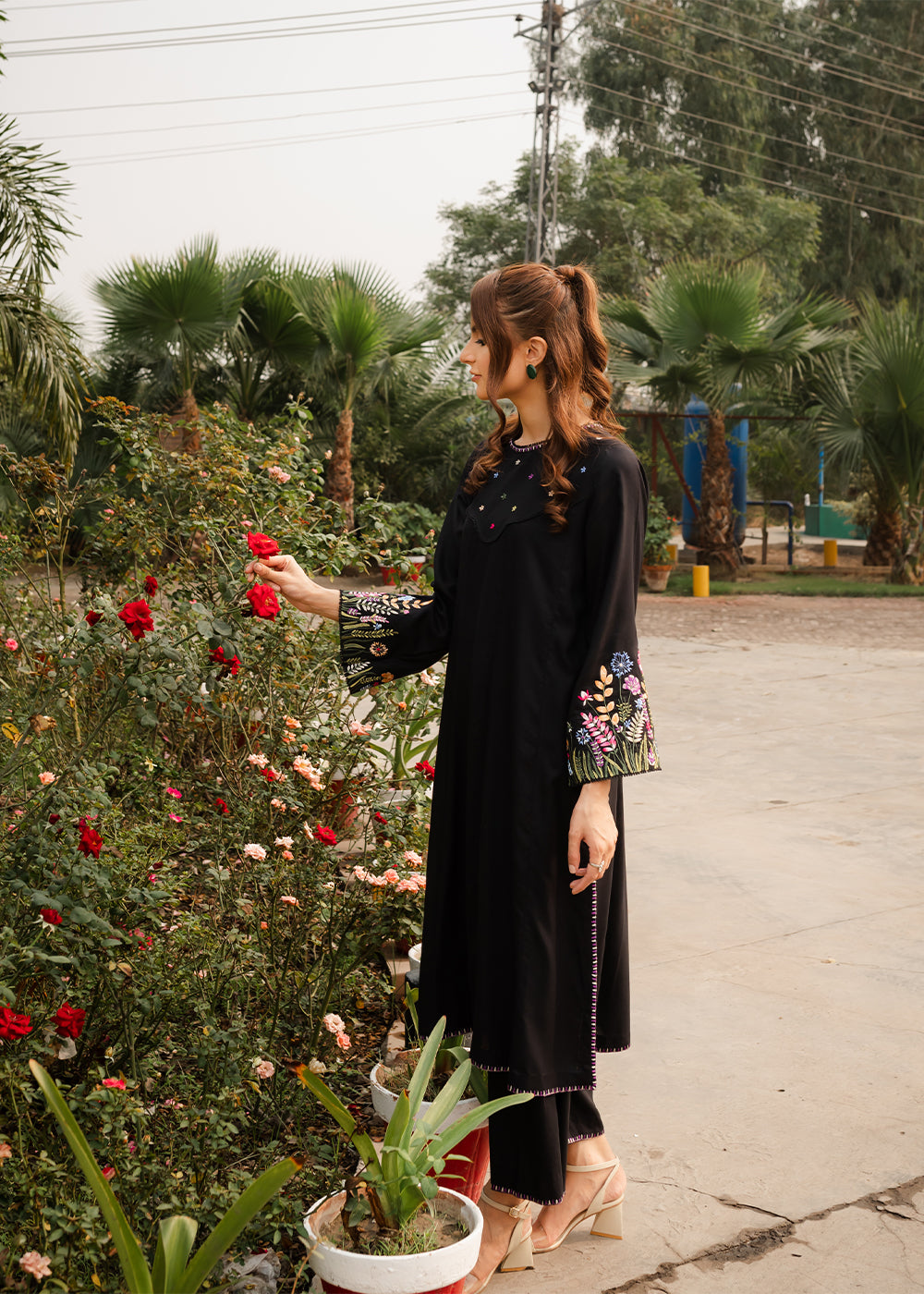 Shades By Abeeha Usman ANEMONE Women 2pcs