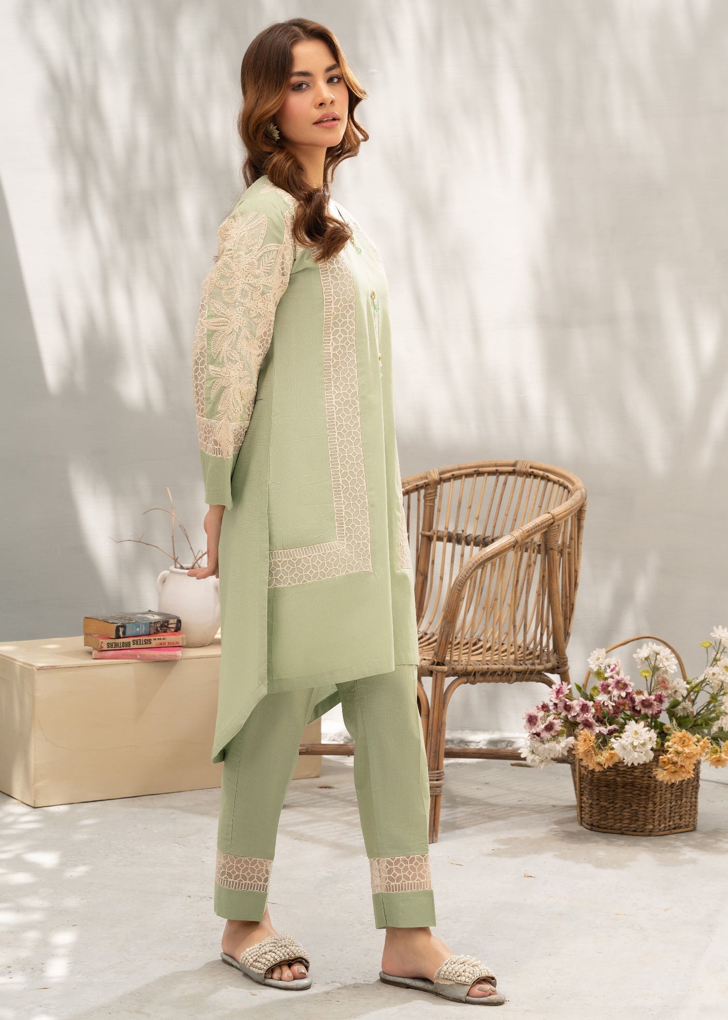 Sahibas By Mirza Almira (Pista) Women 2pcs