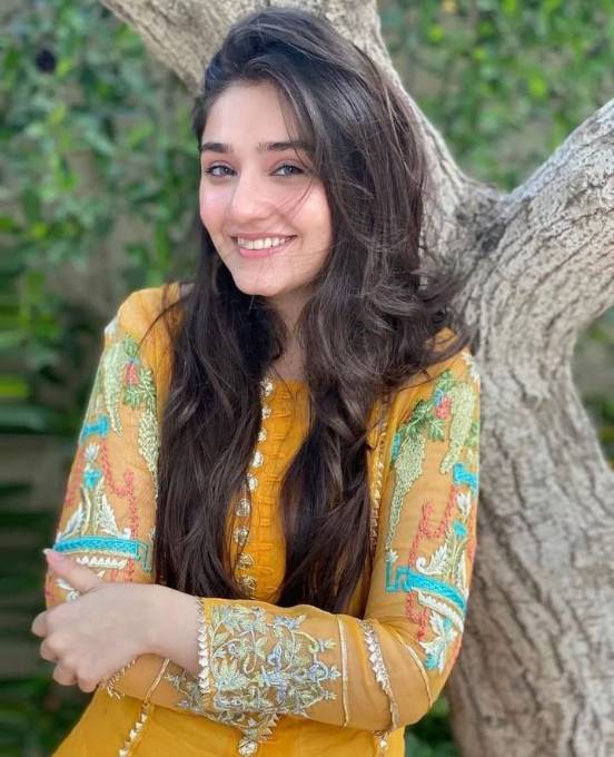 Hem Lotus Outfit Saffron Women 4pcs