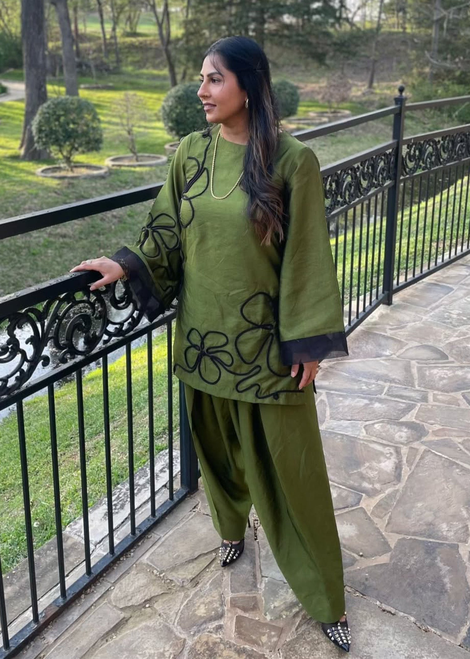 Fozia Khalid Clover Women 2pcs