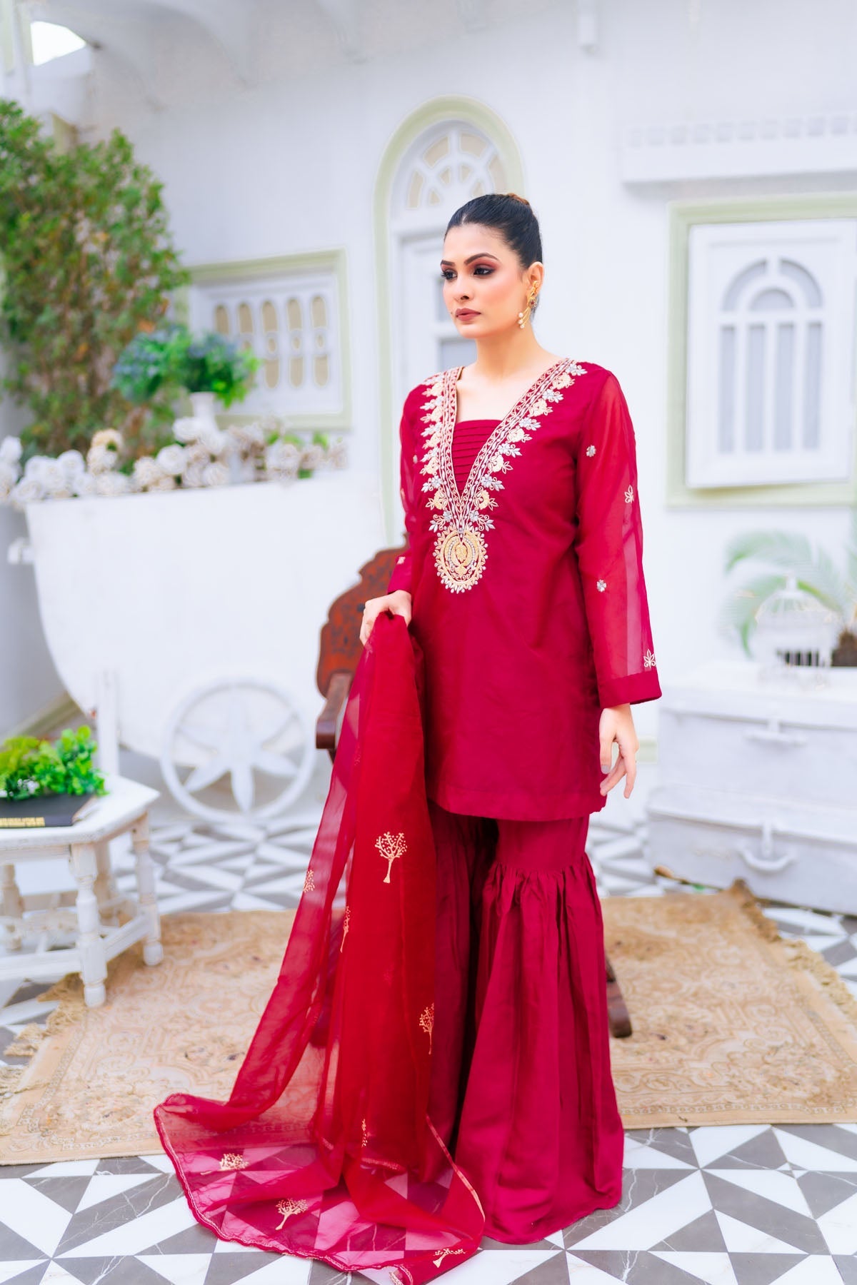 Pirzada Shaheryar Khan Scarlet Women 4pcs