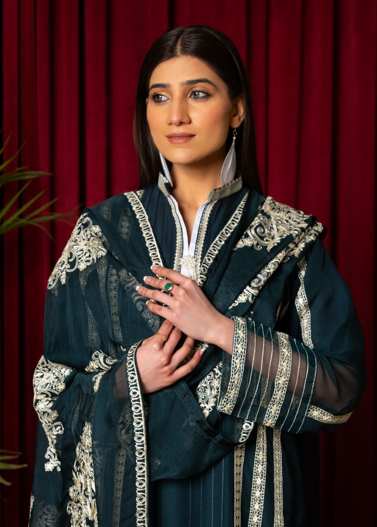 Pehnawa By Bin Akram’s BANTHREAD HARMONY CHIFFON Women 3pcs