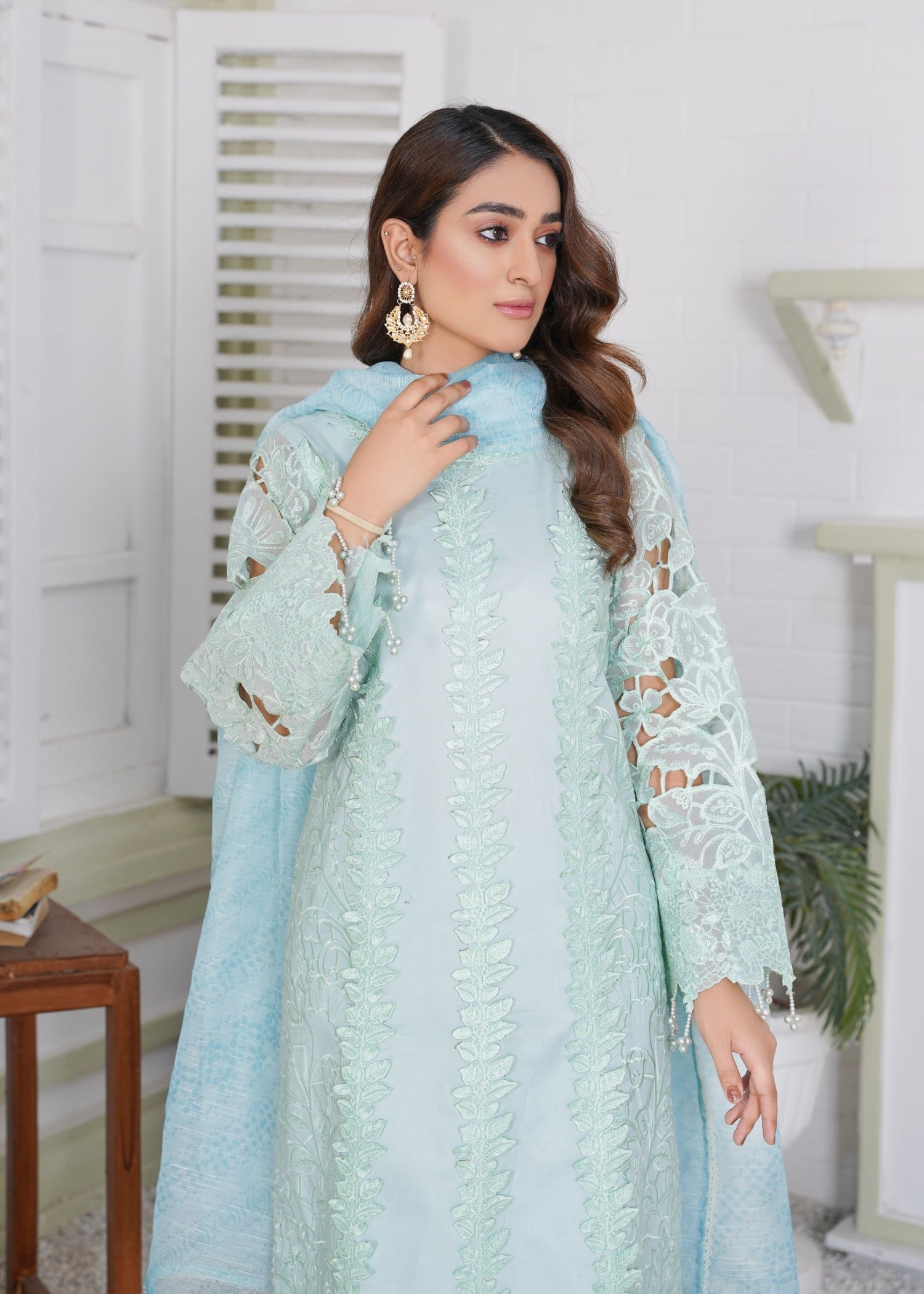 Thread & Weave By Zeplar Ready to Wear Luxury lawn Embroidered – RTWL24201 Women 3pcs
