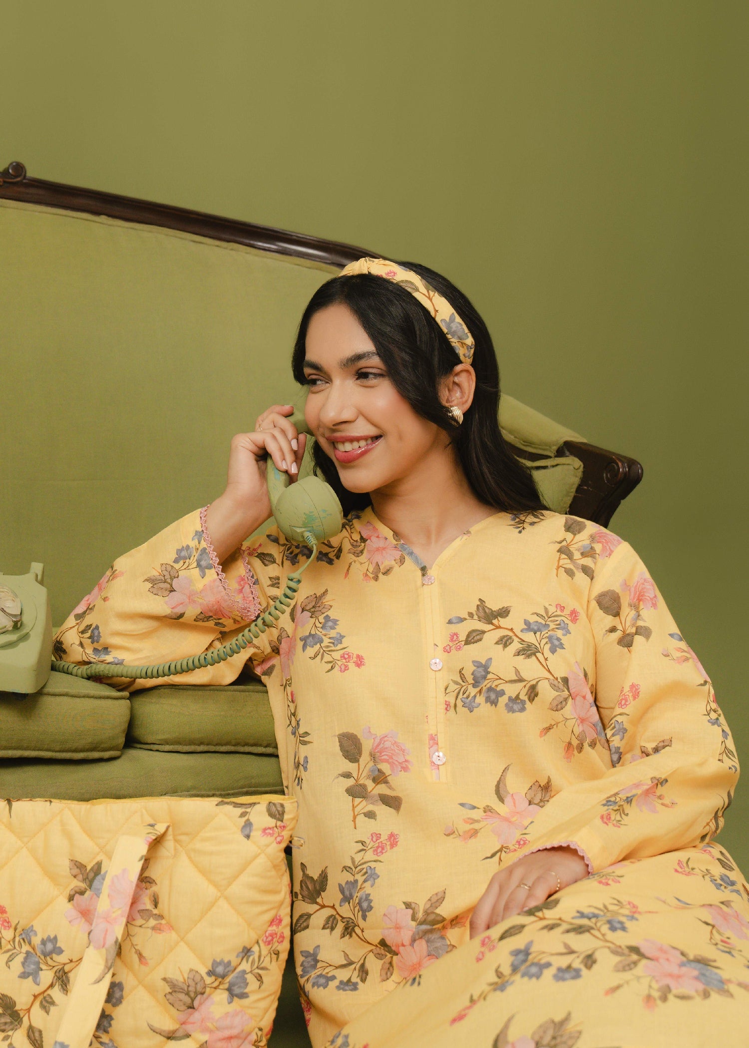 Buzzazi Sunflower Yellow Printed Suit Women 2pcs