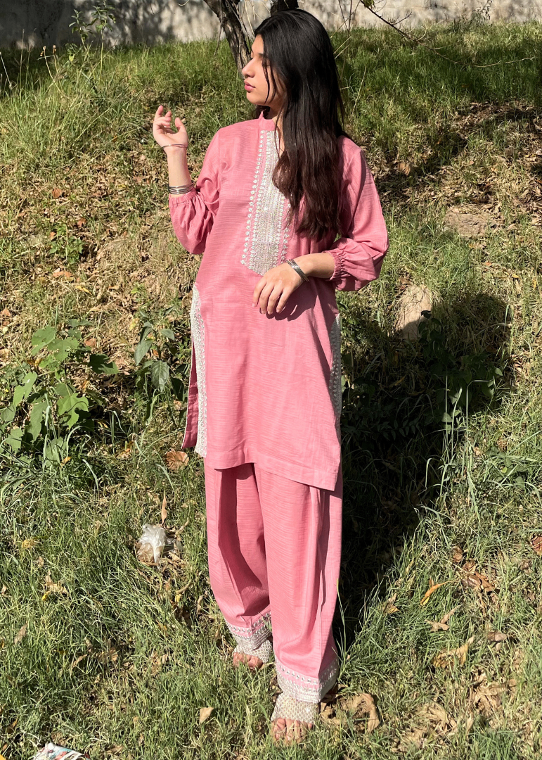 Haya'S Creation Embroidered Tea Pink Tarkashi Lawn with Farshi Shalwar Women 2pcs