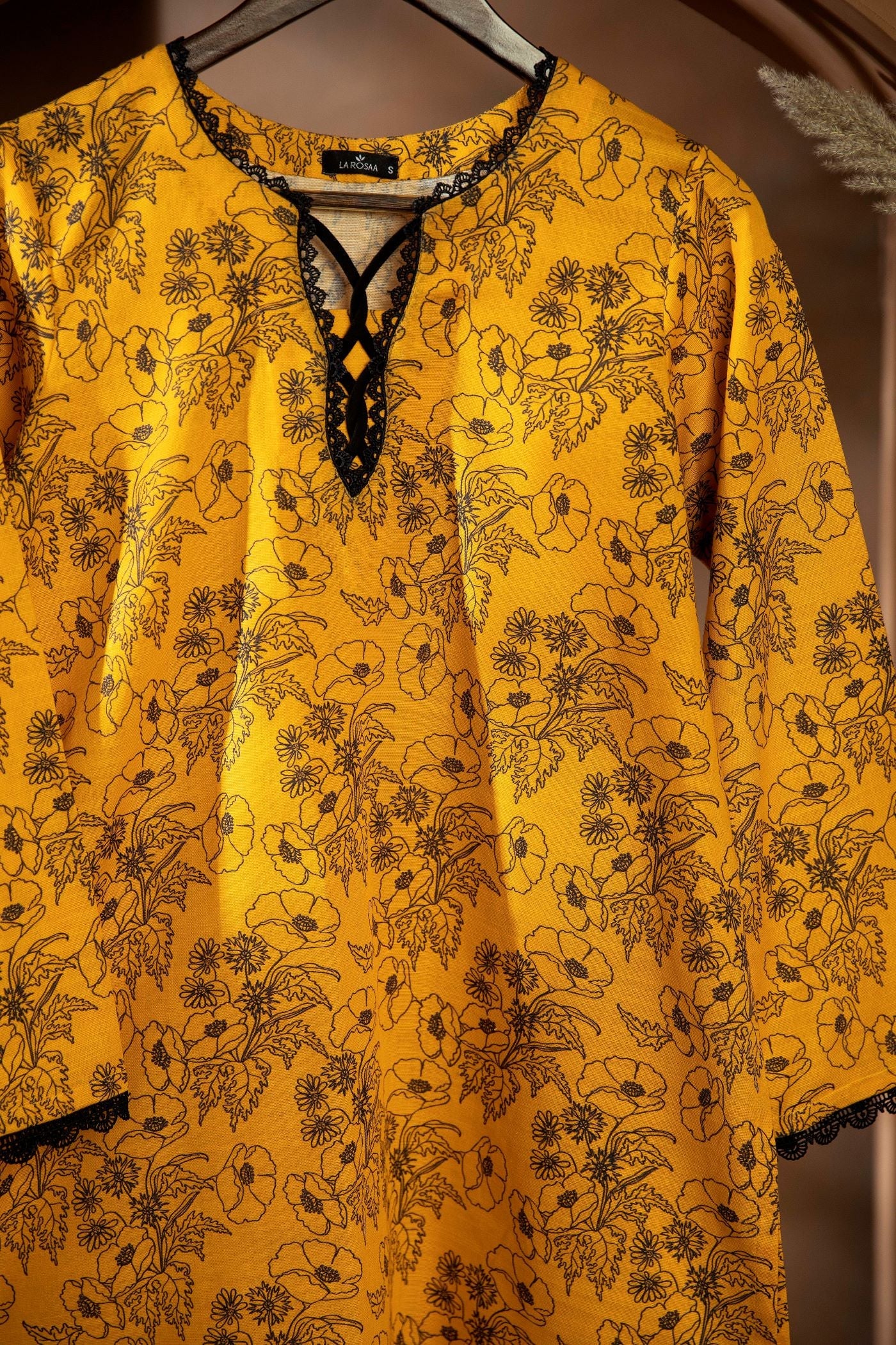 La Rosaa LA2 04 Mustard Black Floral Women 1pcs