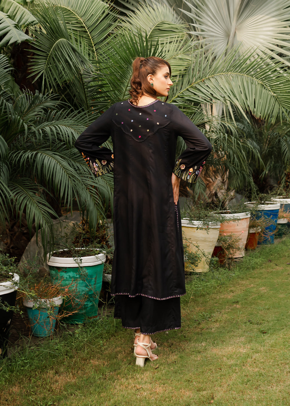 Shades By Abeeha Usman ANEMONE Women 2pcs