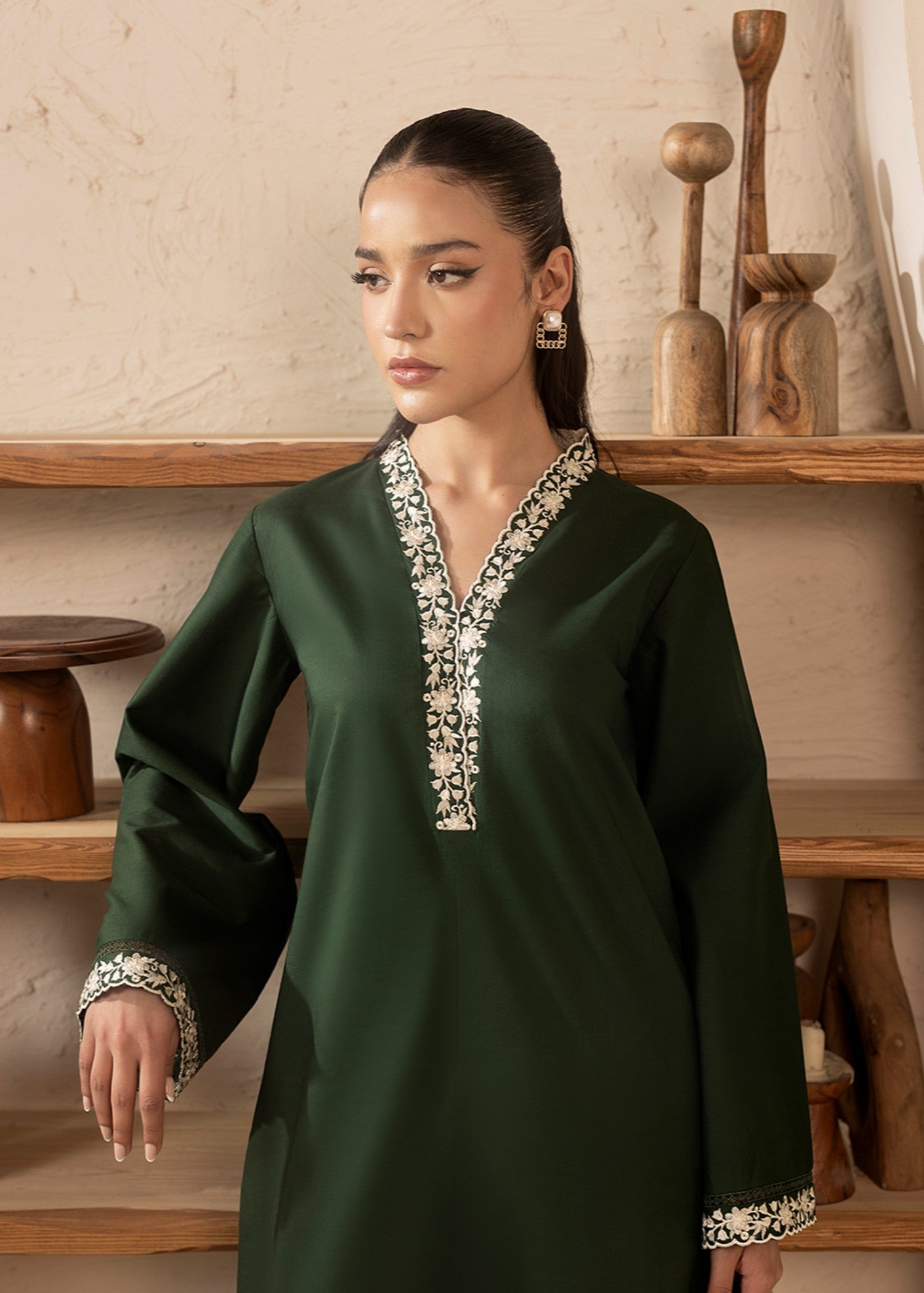 Cinq Apparel Emereld Women 2pcs