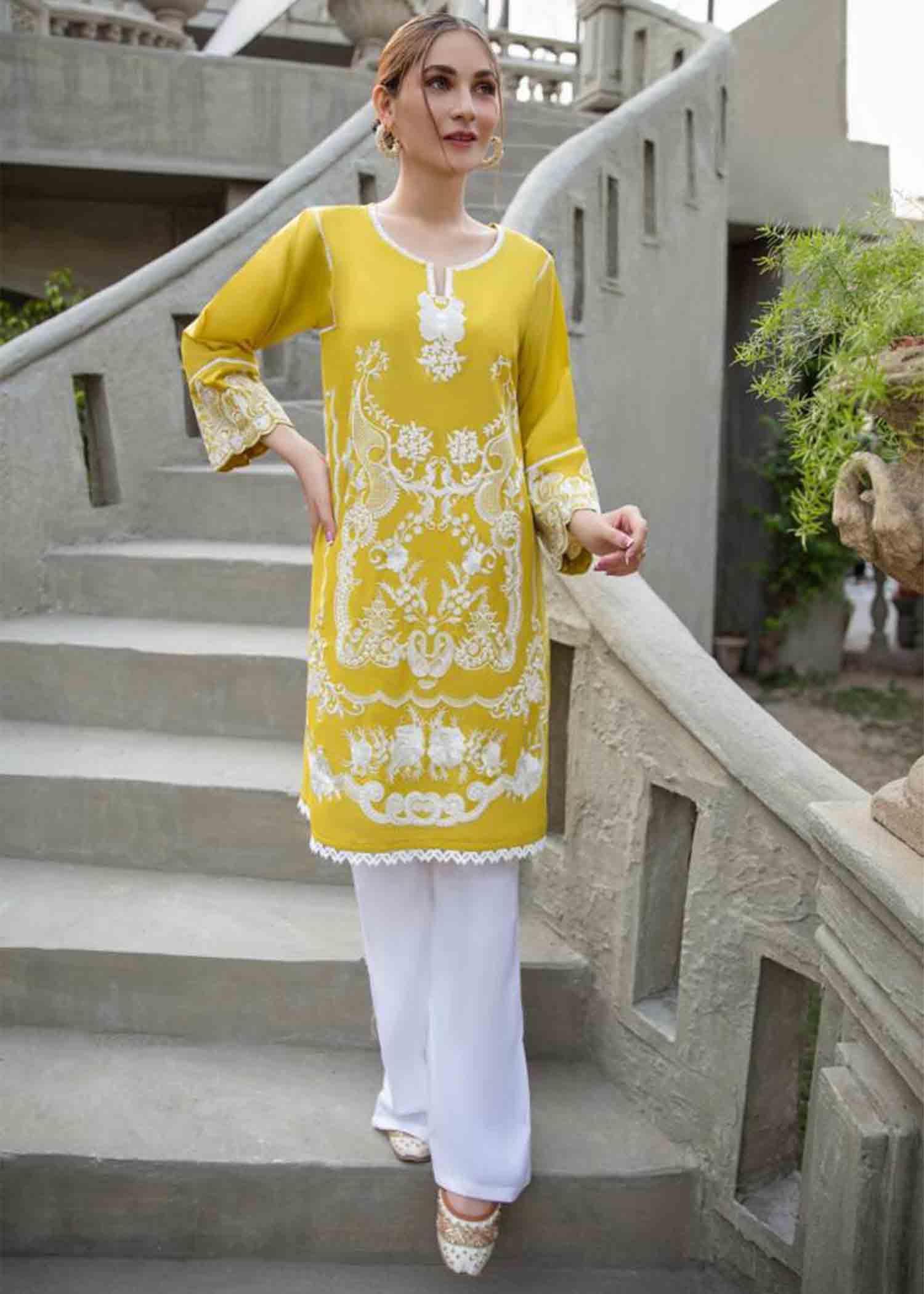 Panache Apparel Sunehri Women 1pcs