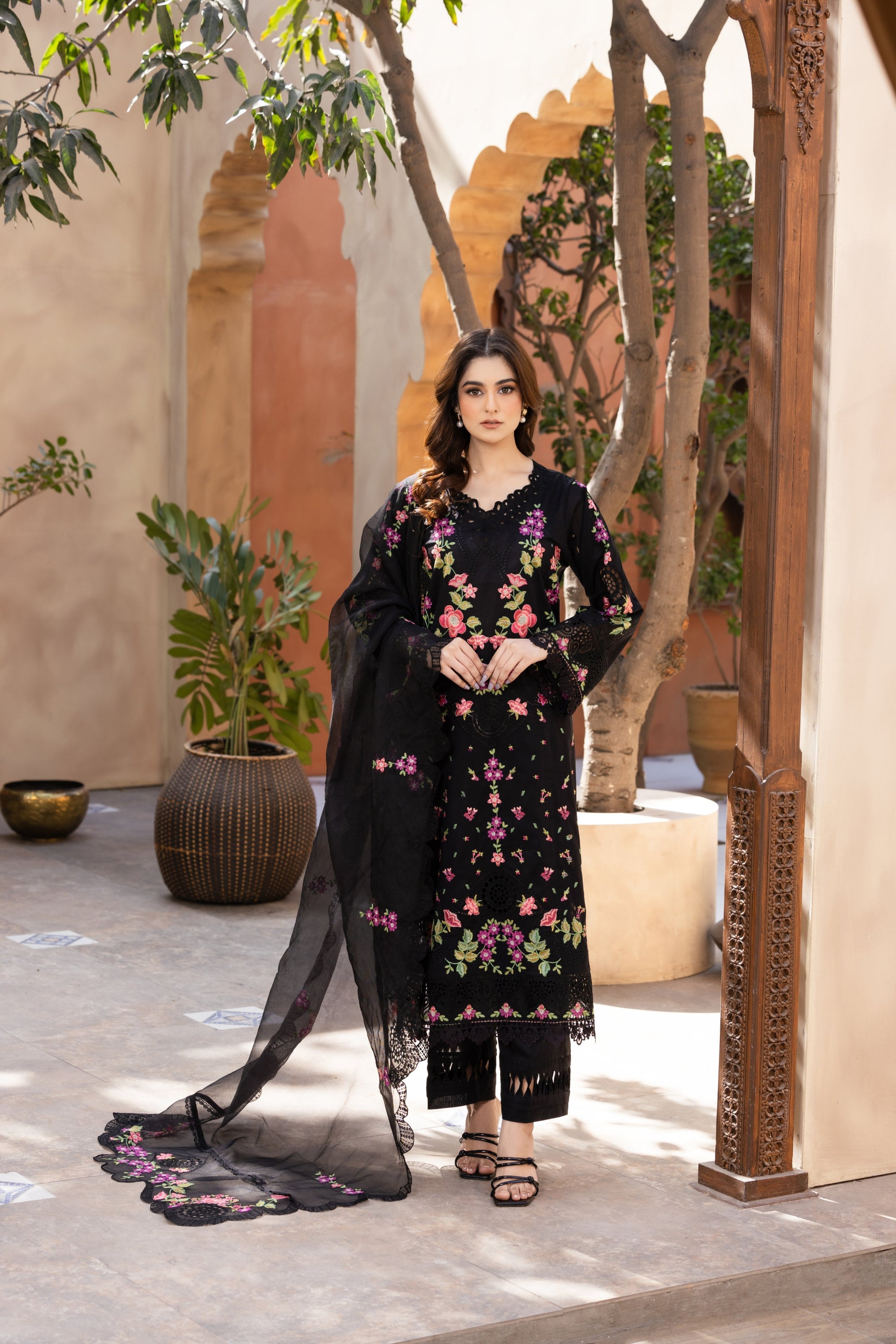 Afiay Clothing Gul E Siyah The Epitome of Elegance Women 3pcs