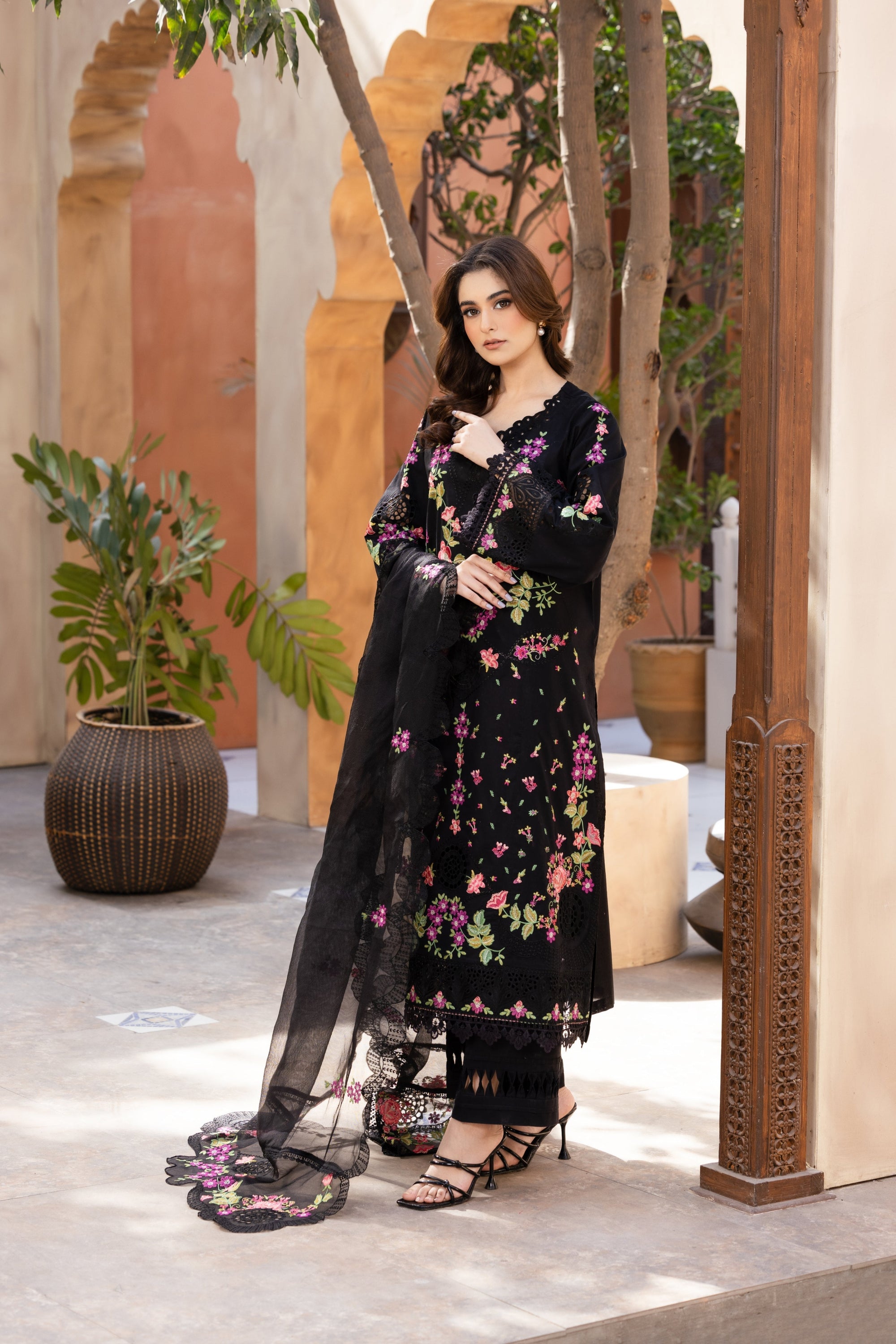 Afiay Clothing Gul E Siyah The Epitome of Elegance Women 3pcs
