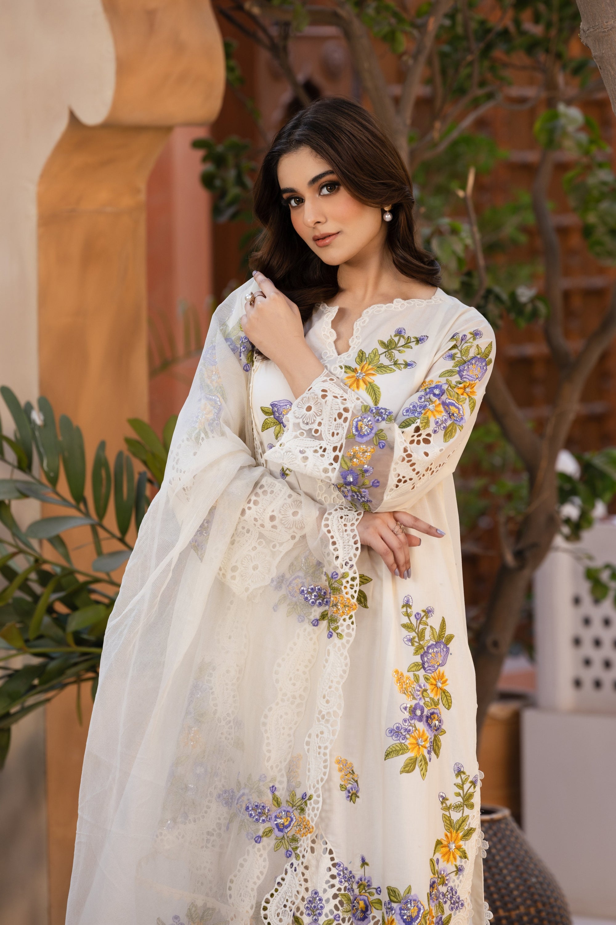 Afiay Clothing Ivory Bloom – Timeless Grace in Every Thread Women 3pcs