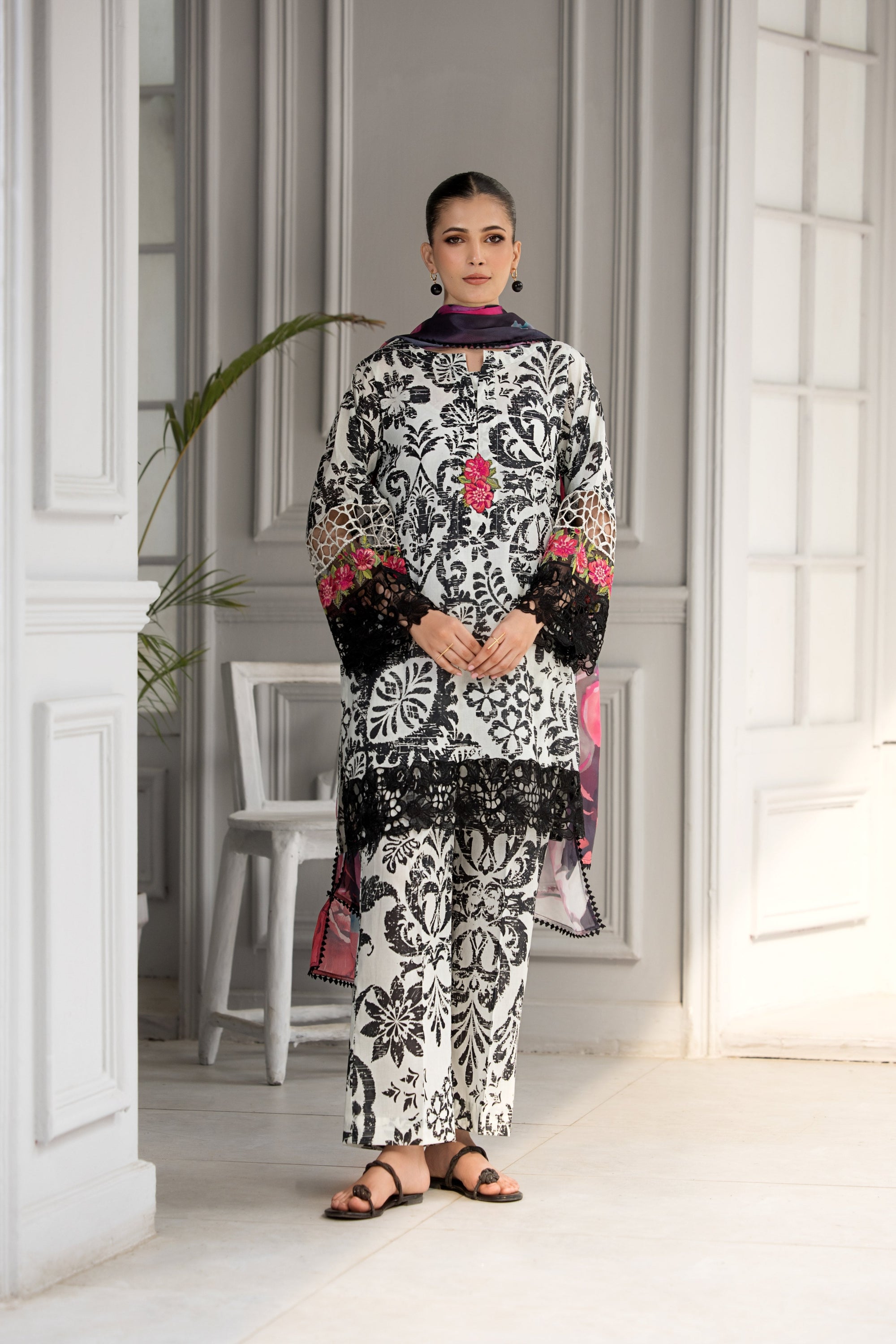 Afiay Clothing Noir Flora – Embroidered Lawn suit Women 3pcs