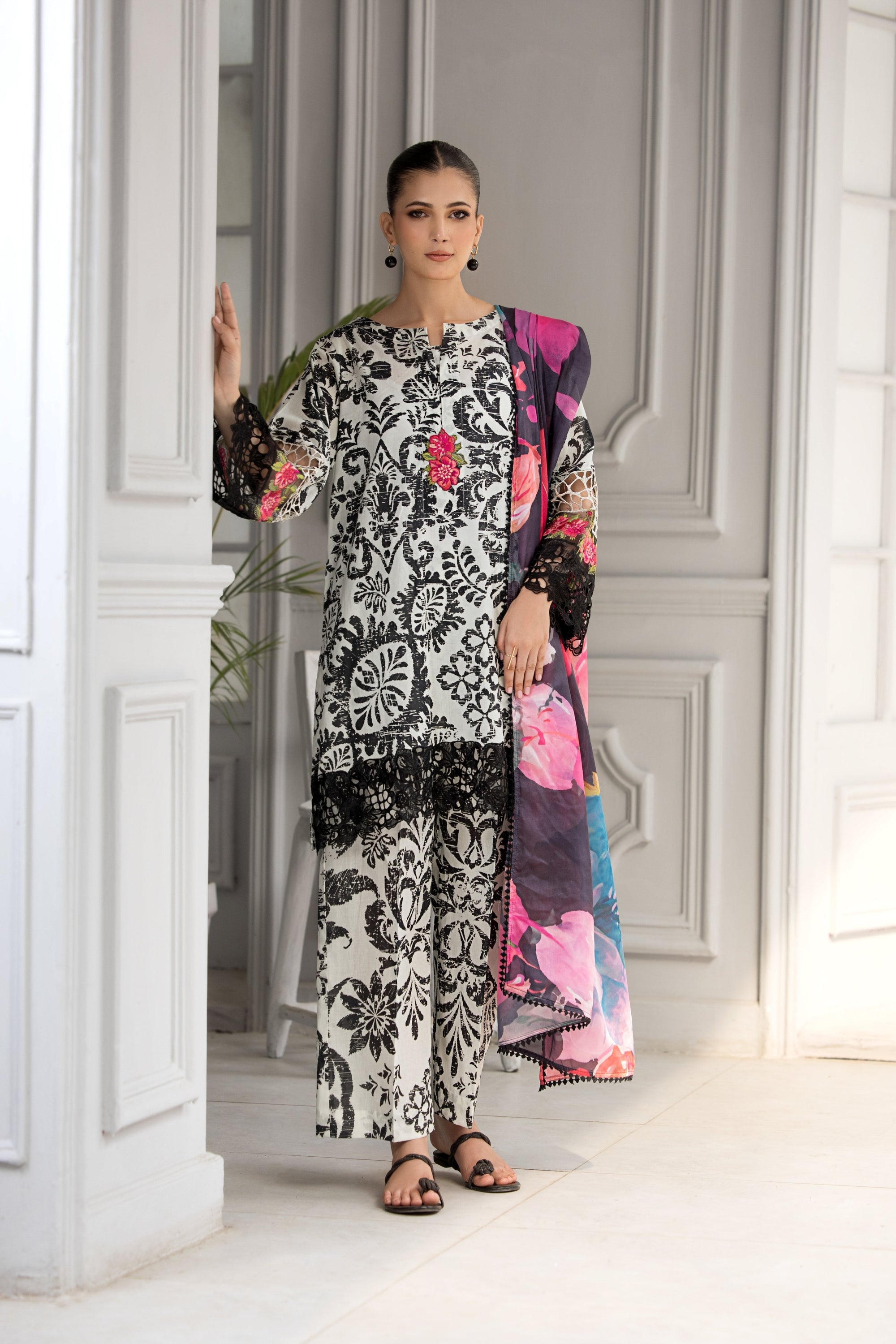 Afiay Clothing Noir Flora – Embroidered Lawn suit Women 3pcs