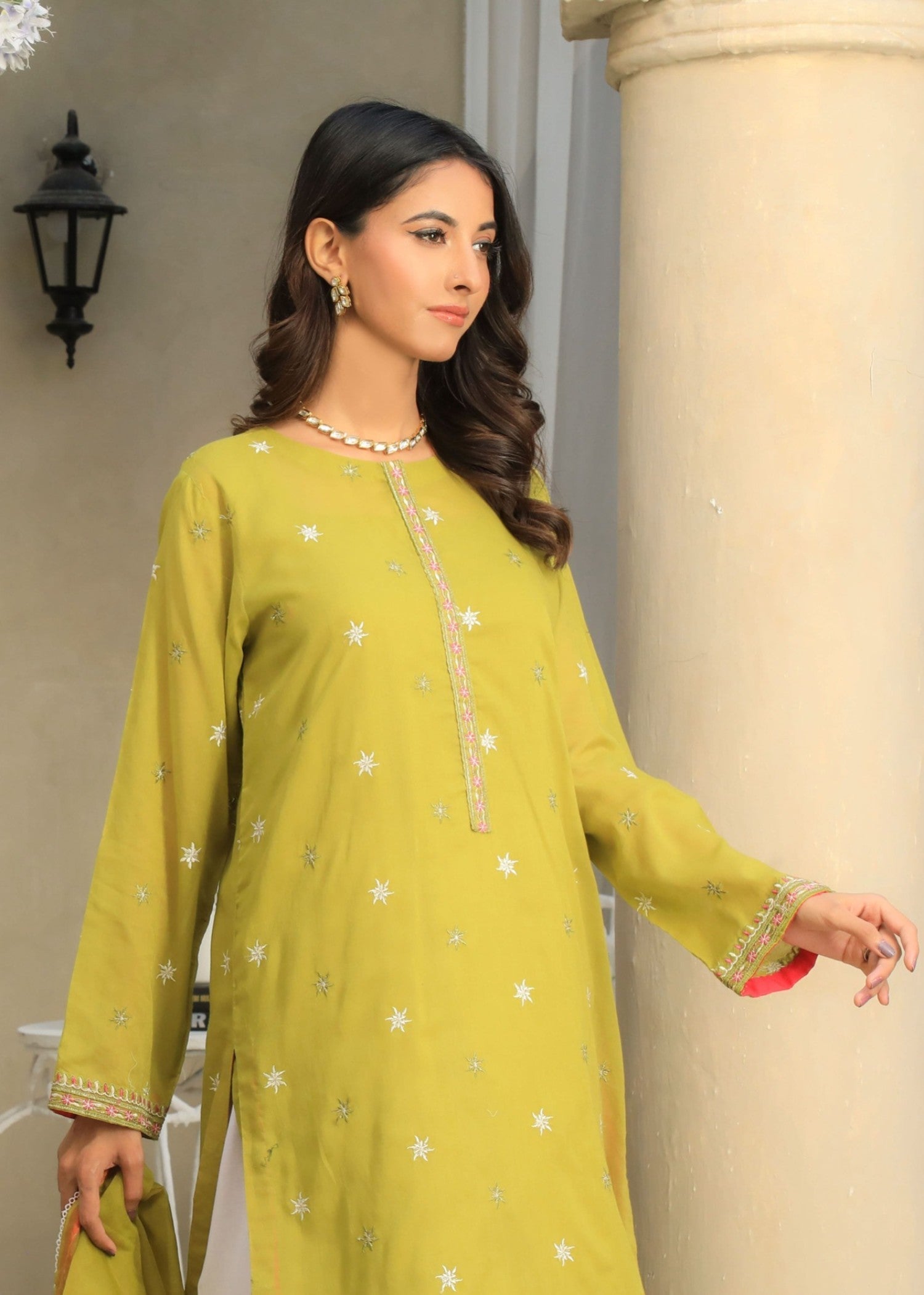 Najia Zia Compassion Stitched Set Women 4pcs