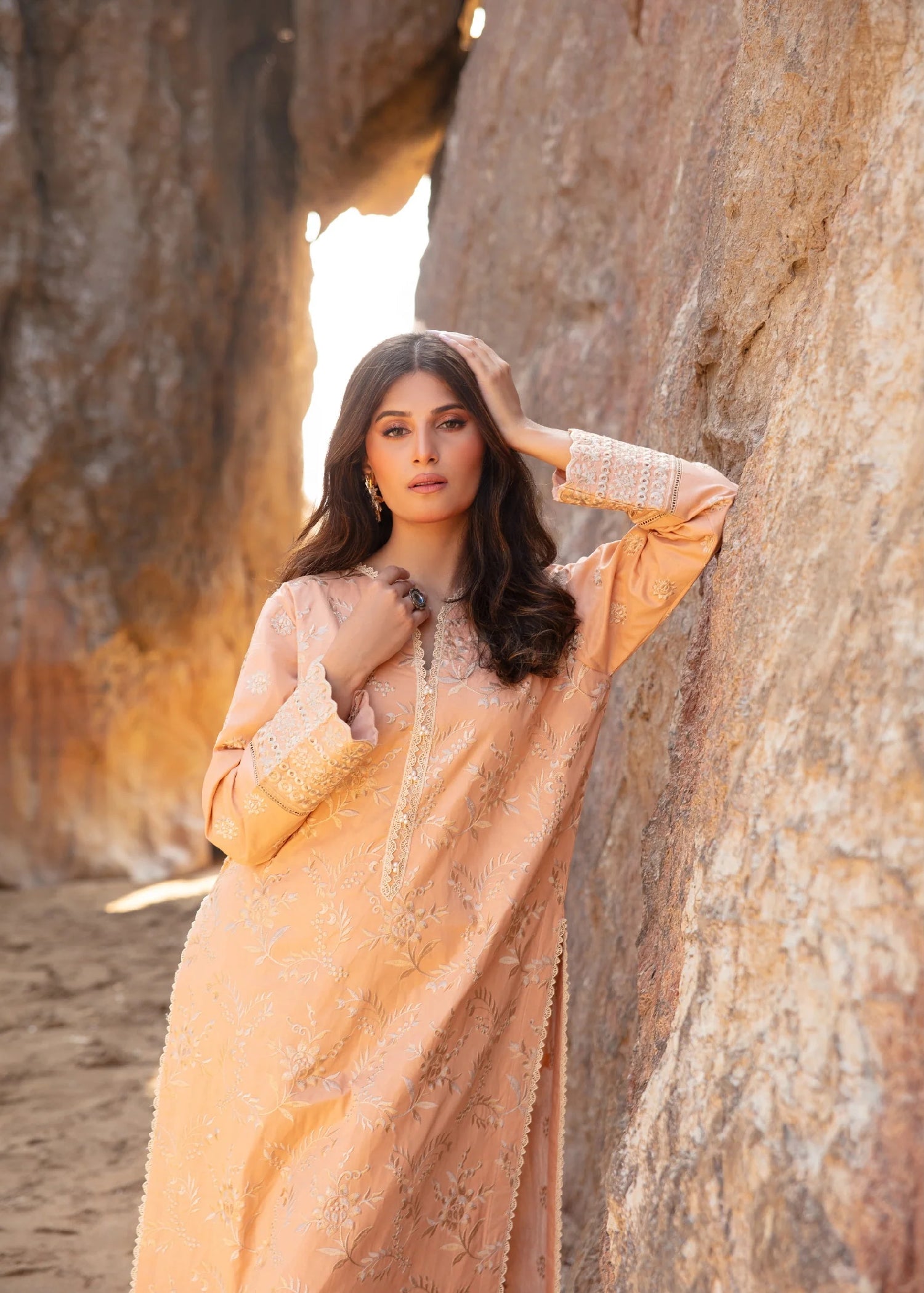 Meeraki Beige Bliss Women 2pcs