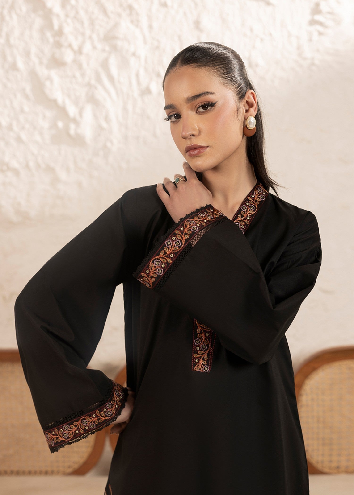 Cinq Apparel Onyx Women 2pcs