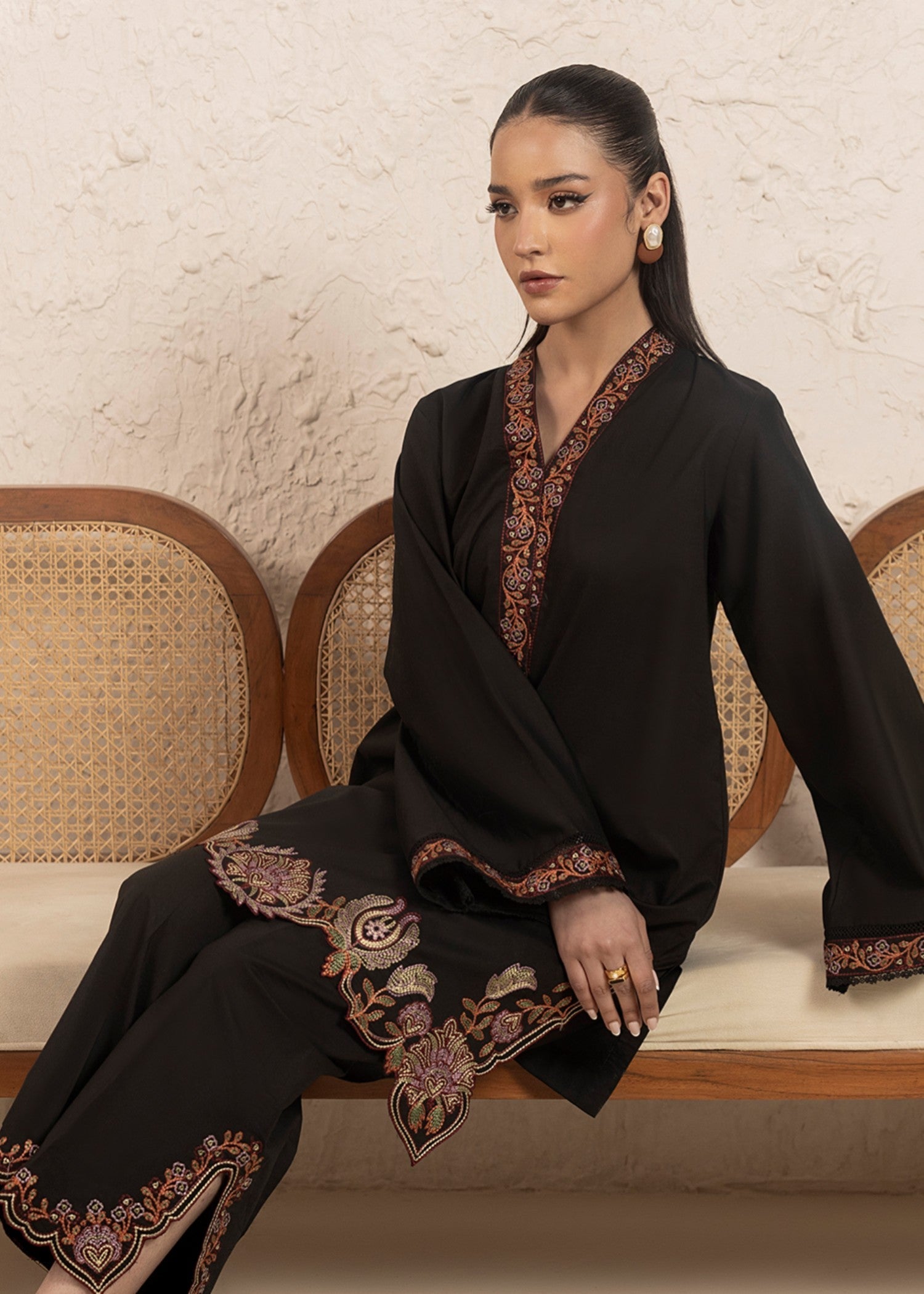 Cinq Apparel Onyx Women 2pcs