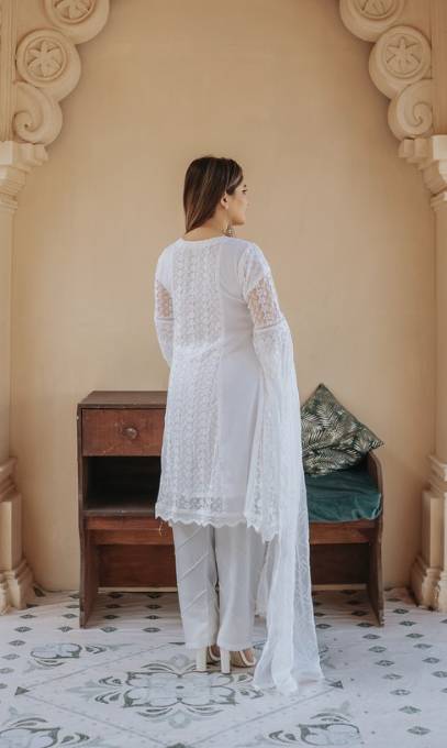 Four Season Boutique White Desert Women 3pcs