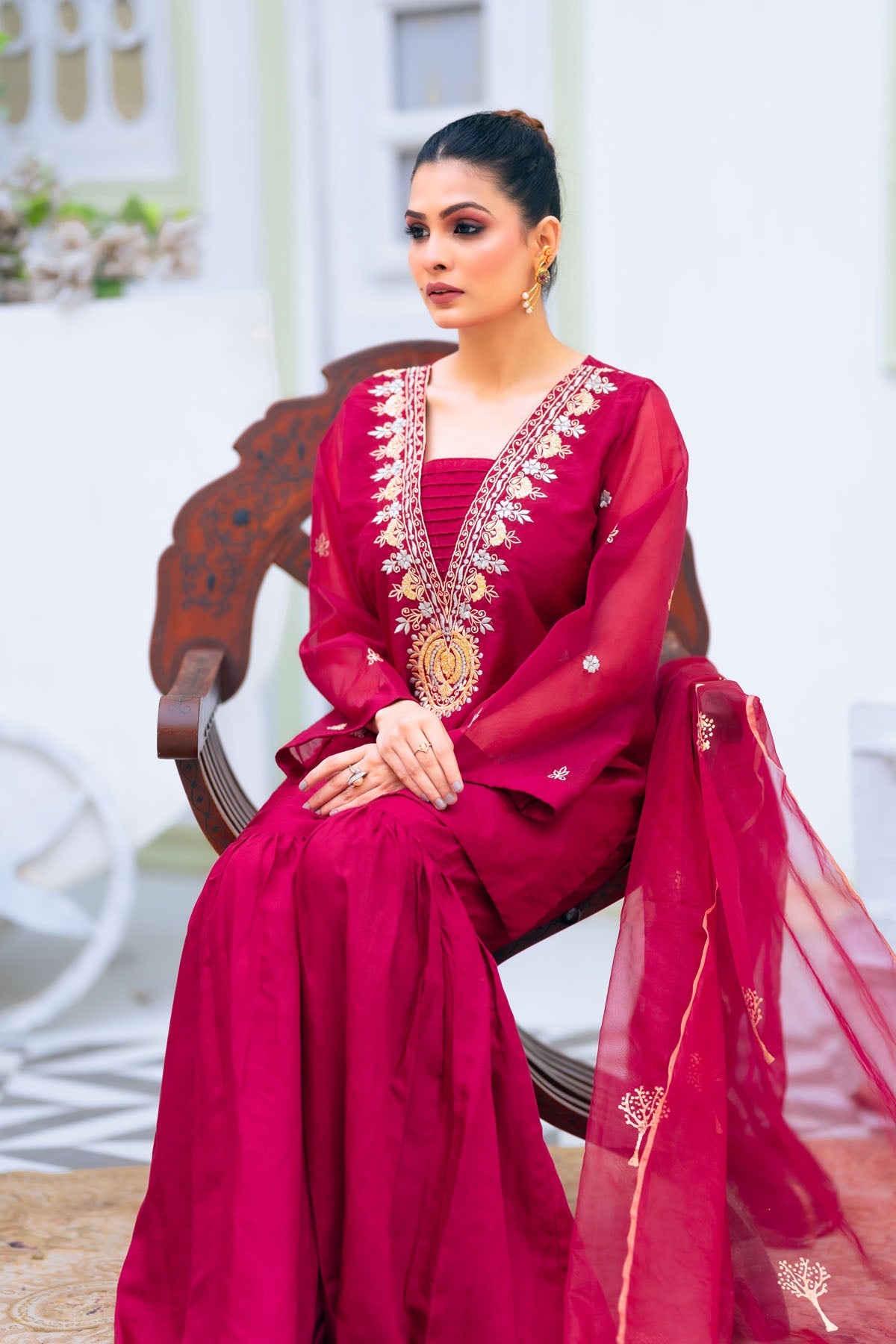 Pirzada Shaheryar Khan Scarlet Women 4pcs