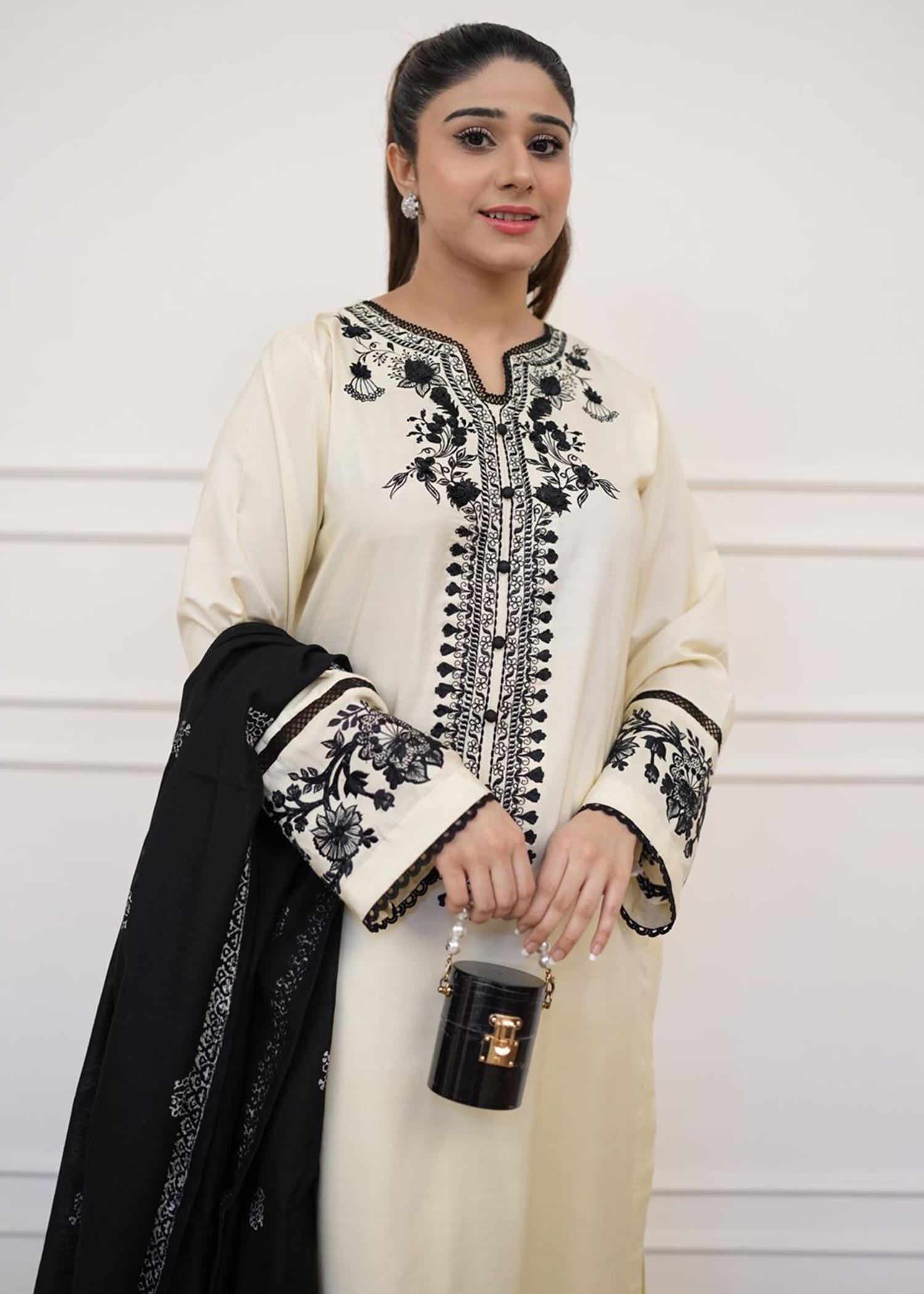 Maroon By Iqra Chaudhry VAINILLA OFF WHITE Women 3pcs