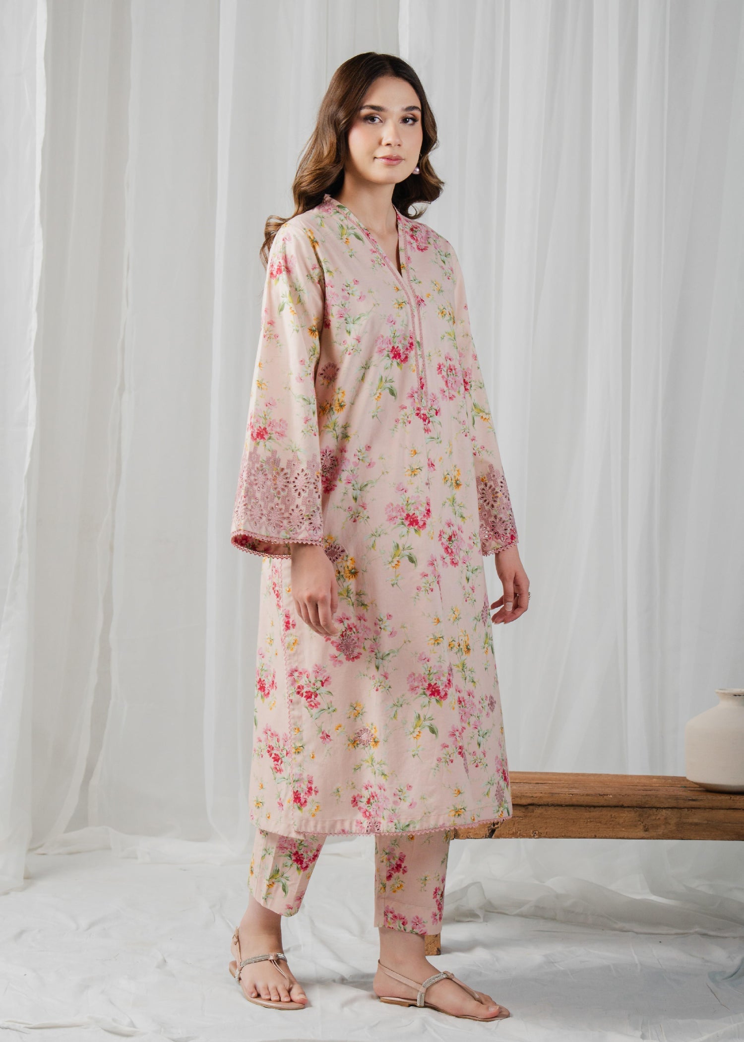 Buzzazi Blush Pink Printed Suit Women 3pcs