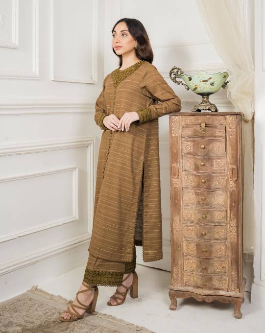 Thread 21 Zephyr Women 2pcs