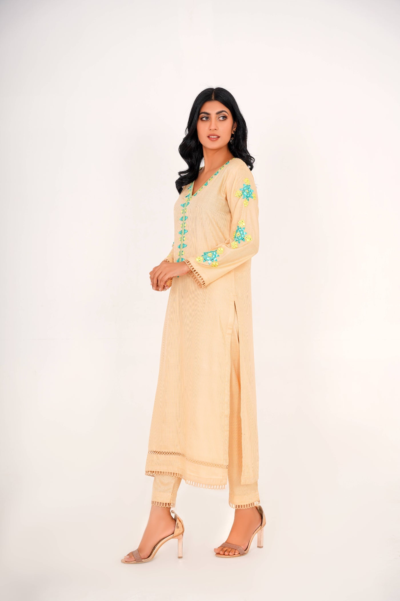 Azhar & Farukh AZ 57 beige Women 2pcs