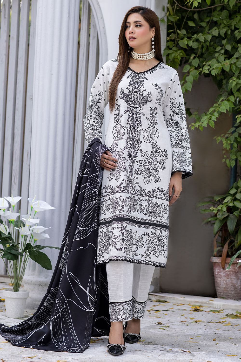 Madame Screen Printed Cotton Lawn Suit 7002 Women 3pcs