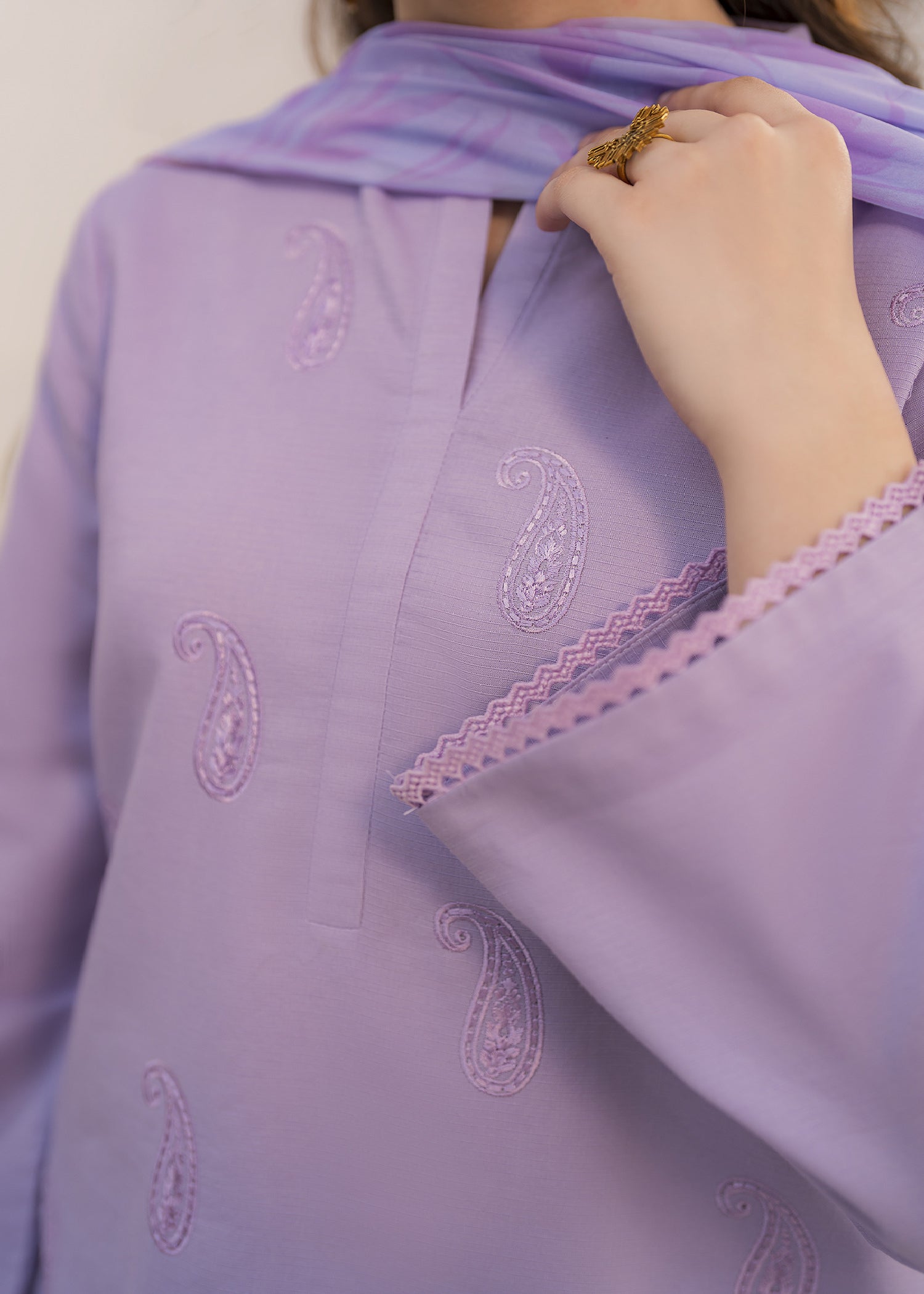 Kiara Ethereal Women 2pcs