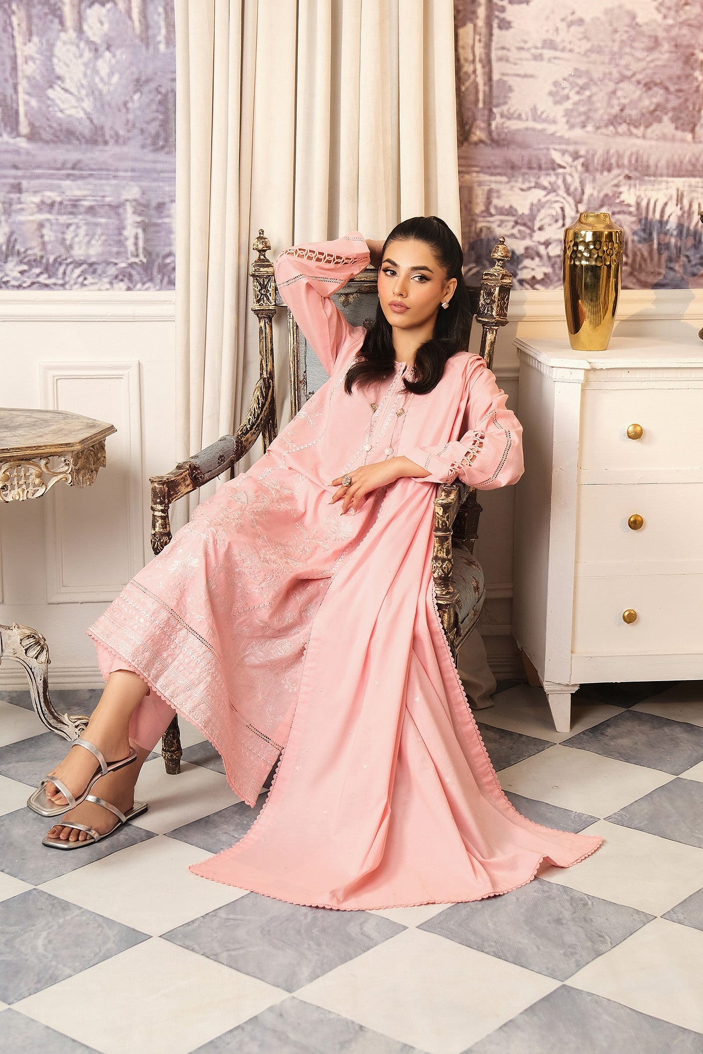 Buzzazi Pink Embroidered Suit Women 3pcs