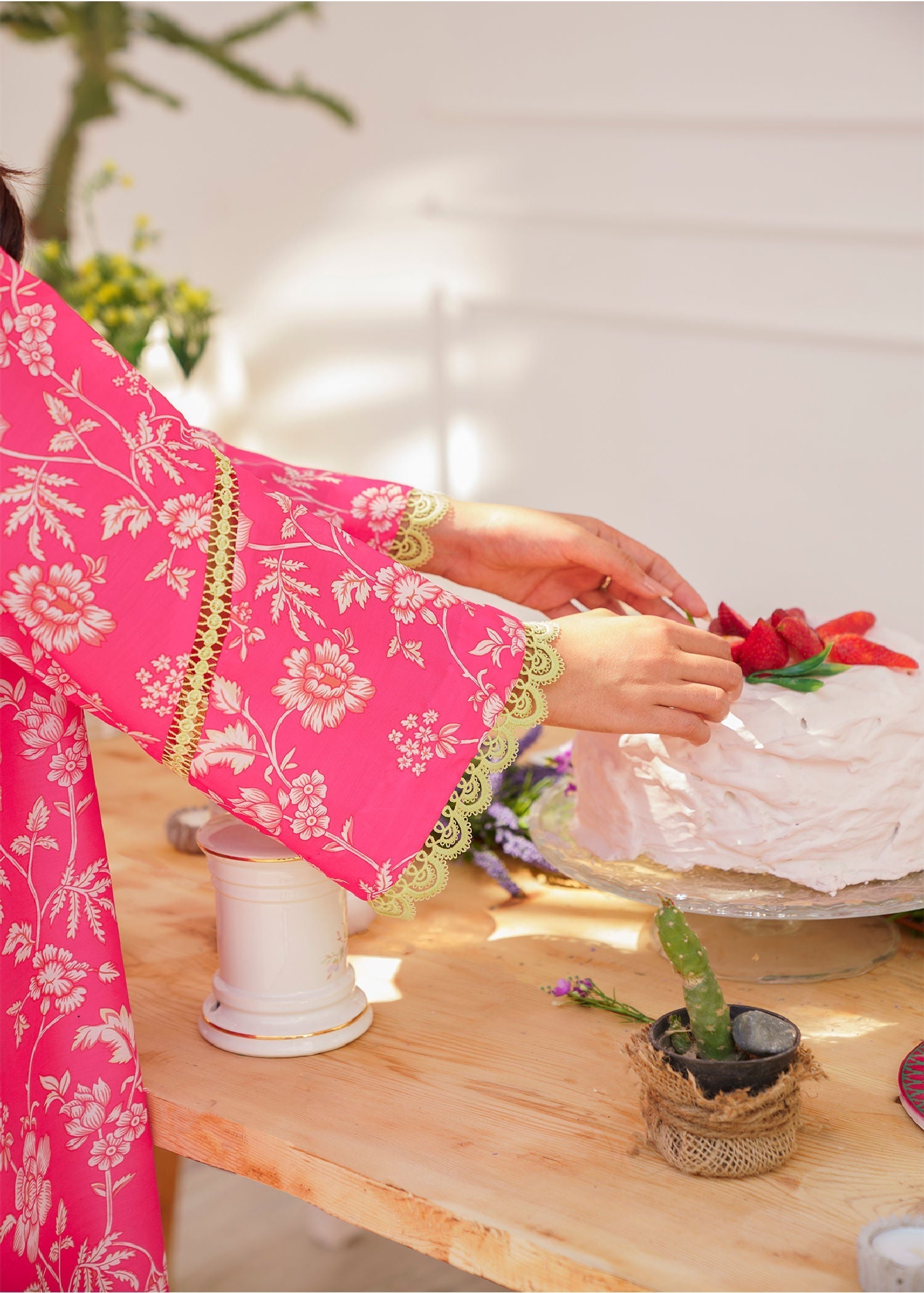 Ghulabri FLAMINGO Women 2pcs