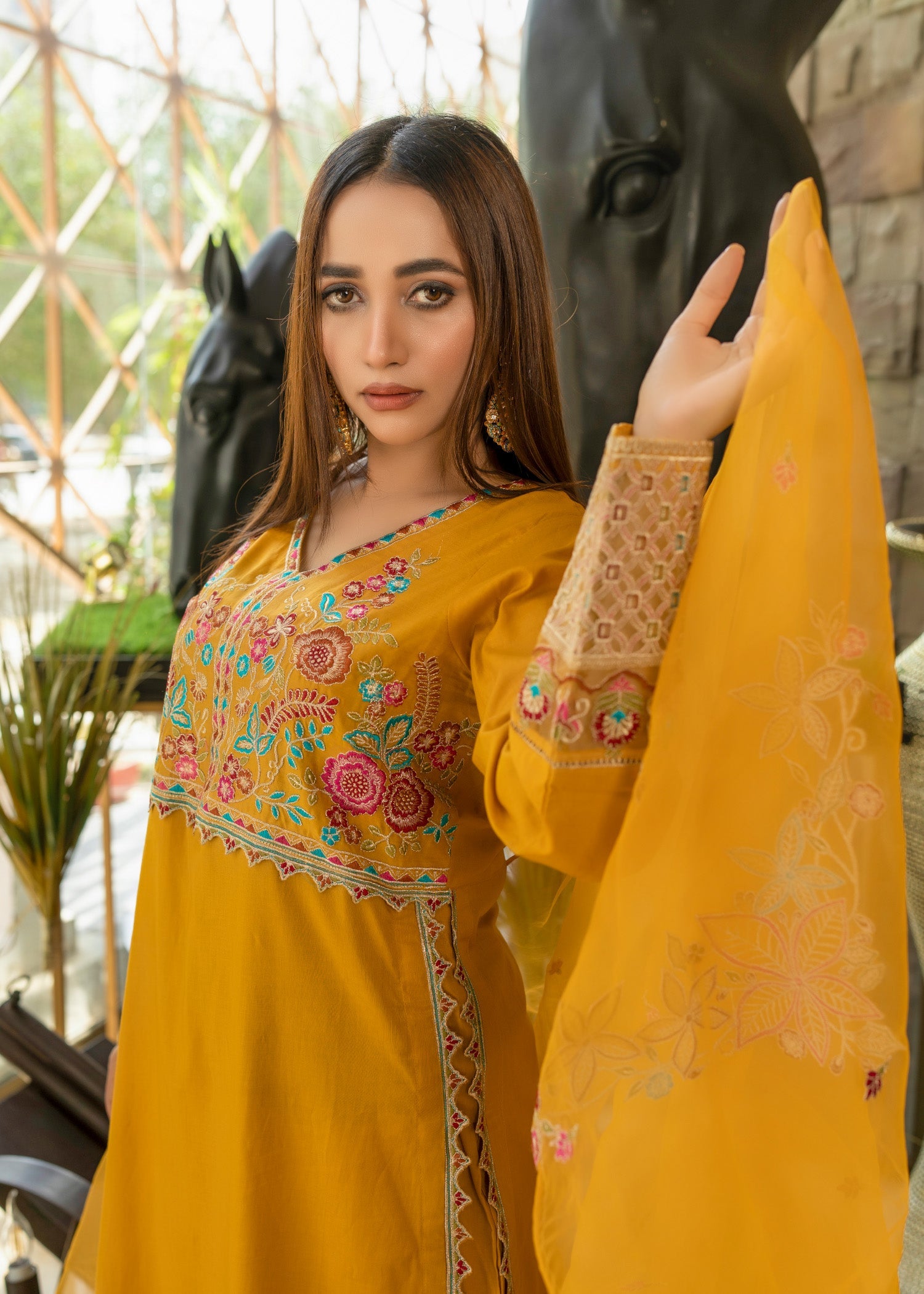 Madame Embroidered Lawn Suit 2703 Women 3pcs