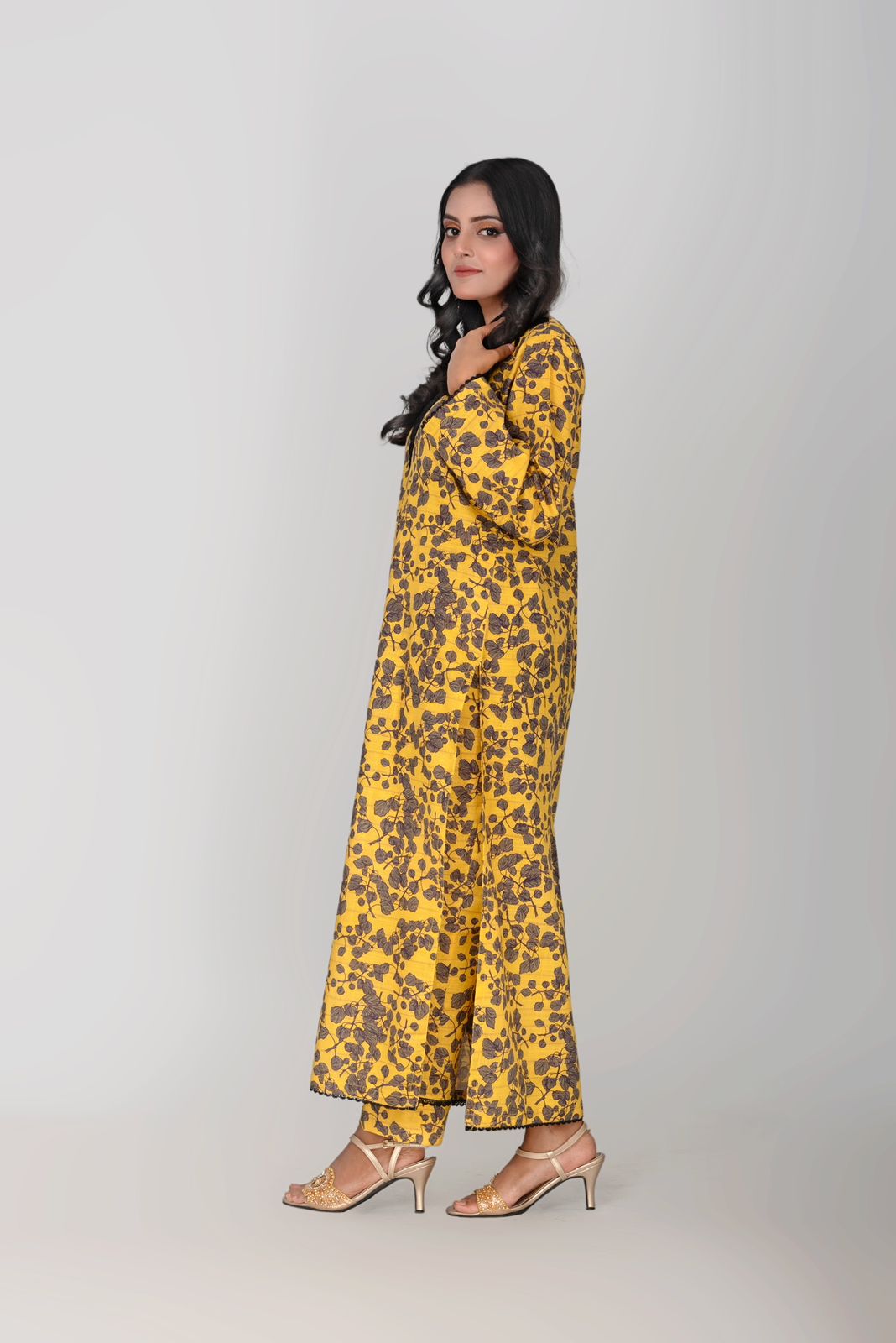 A&J W.E YELLOW Women 2pcs