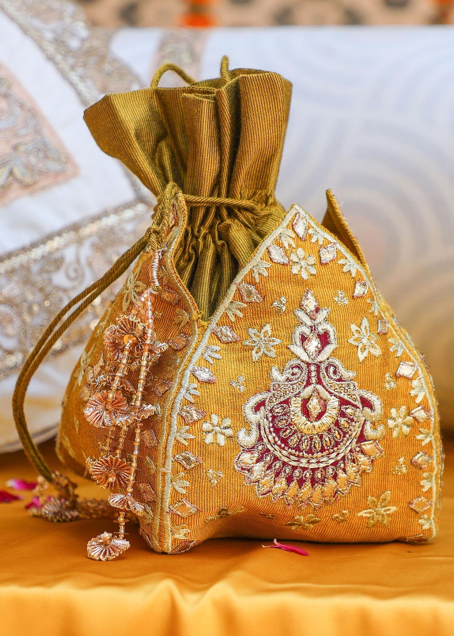 Shades By Abeeha Usman CHASHNI Women 3pcs