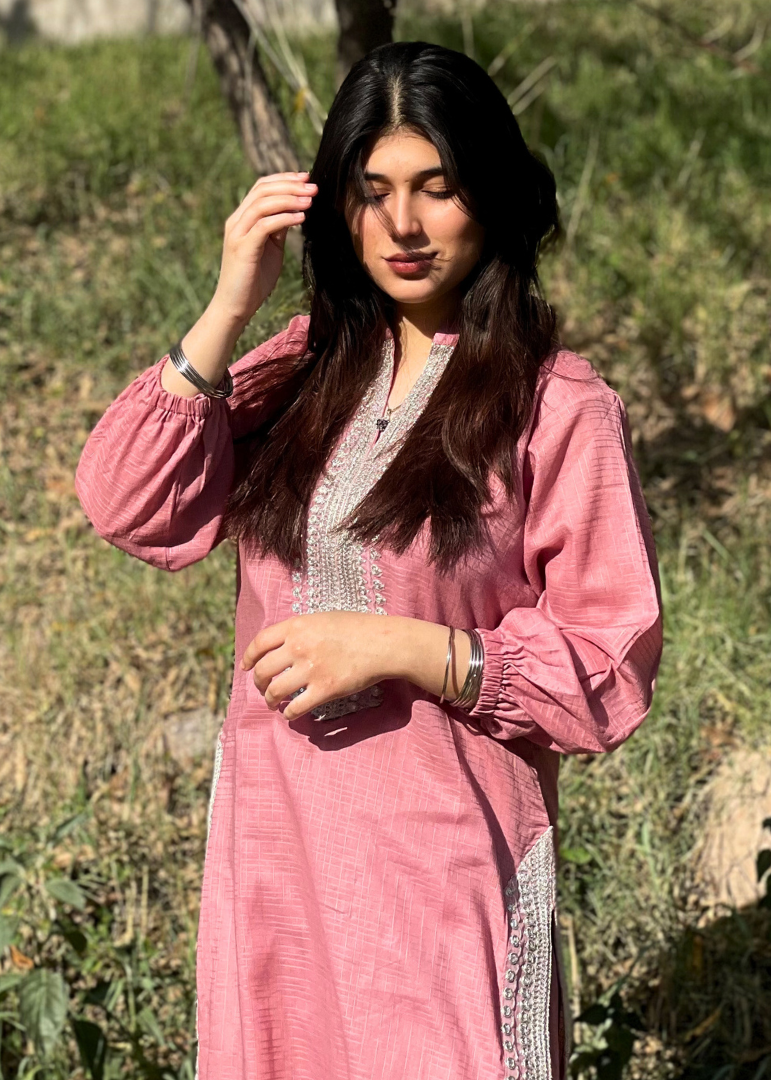 Haya'S Creation Embroidered Tea Pink Tarkashi Lawn with Farshi Shalwar Women 2pcs