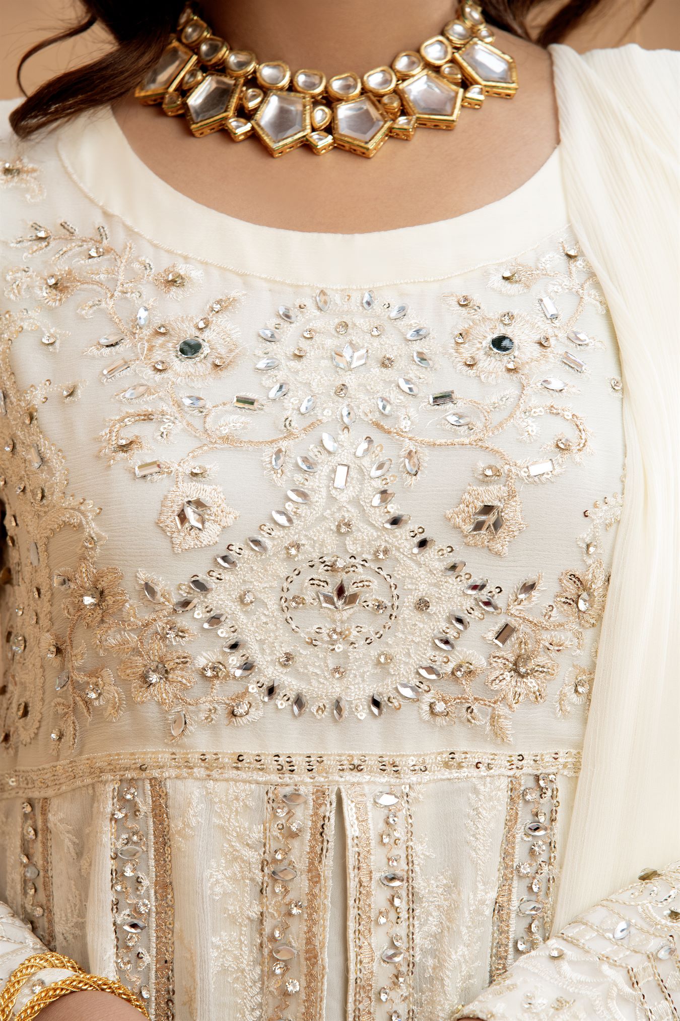 Manahils B 007 OFF WHITE Women 4pcs